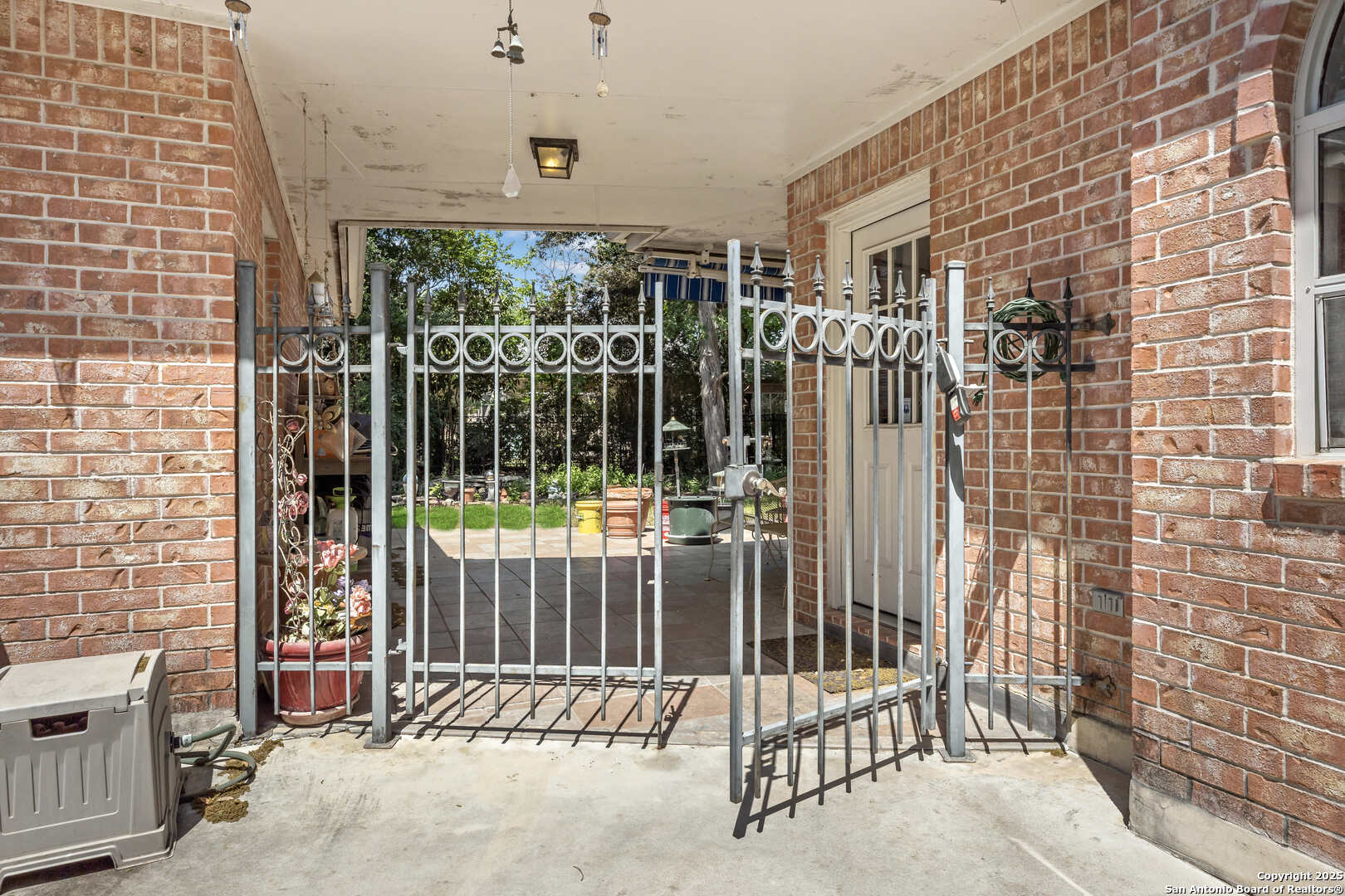 main property photo 32