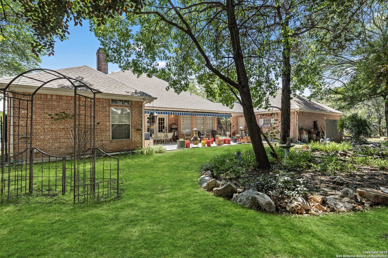 main property photo 35