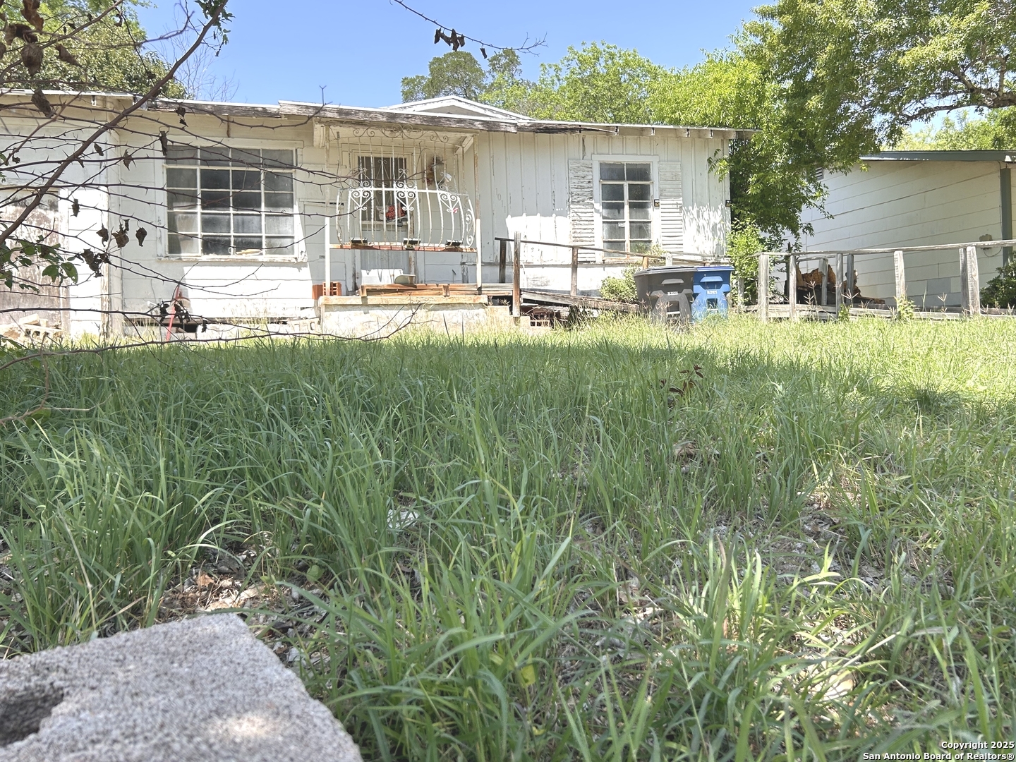 main property photo 1