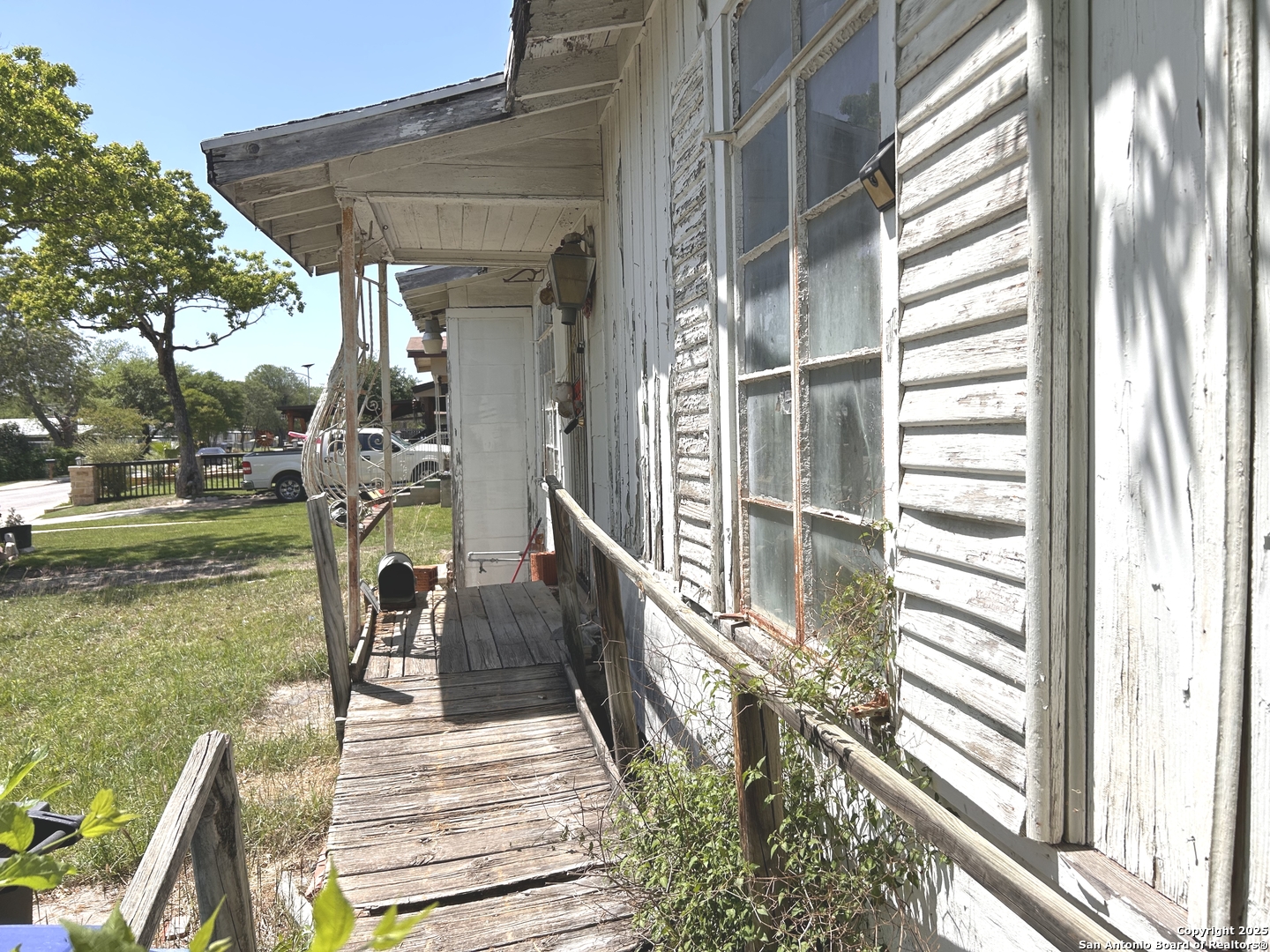 main property photo 2