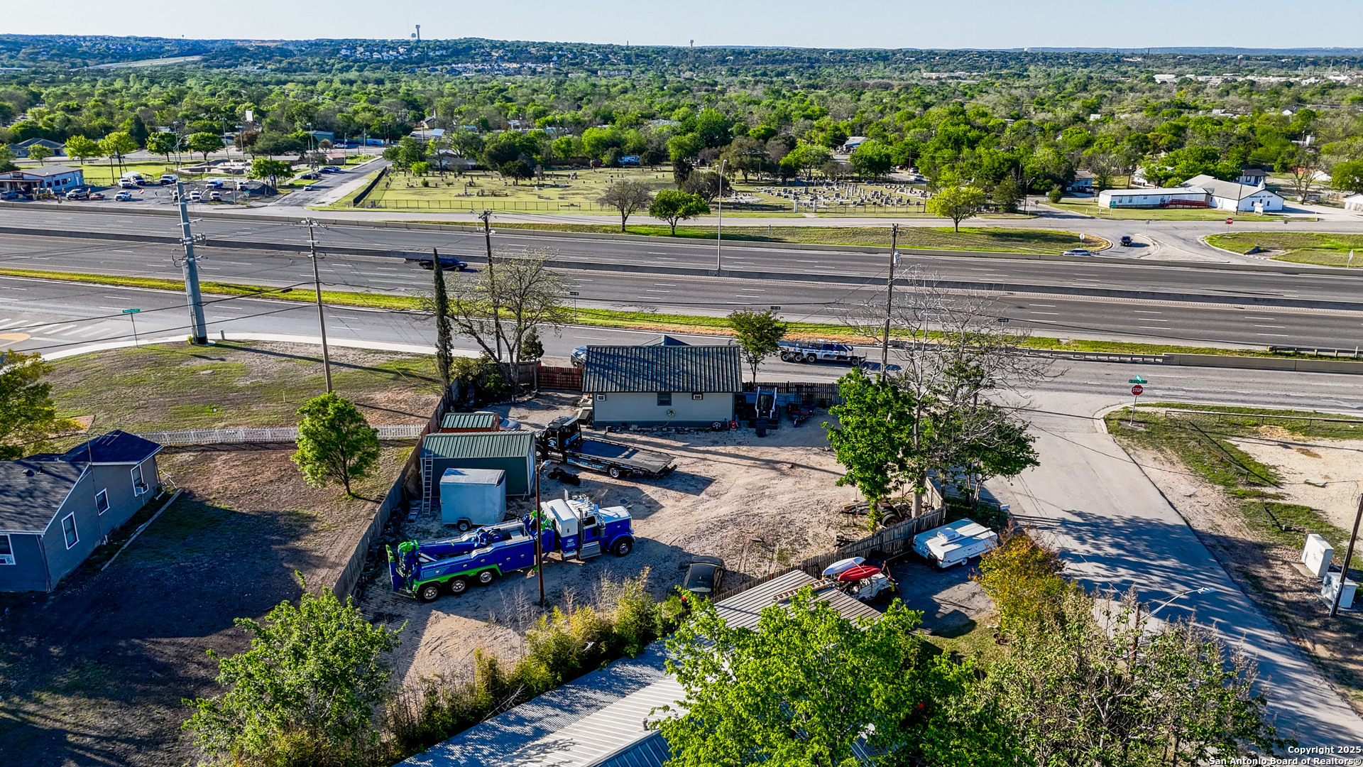 main property photo 20