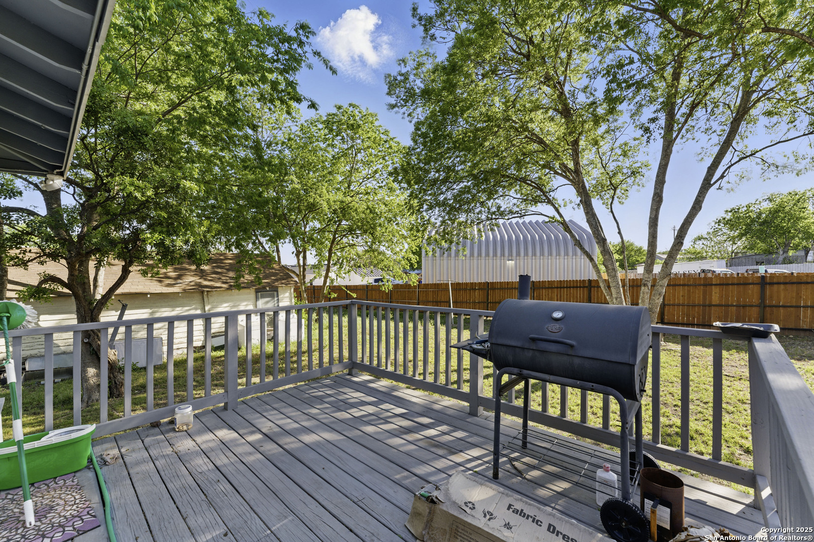 main property photo 8