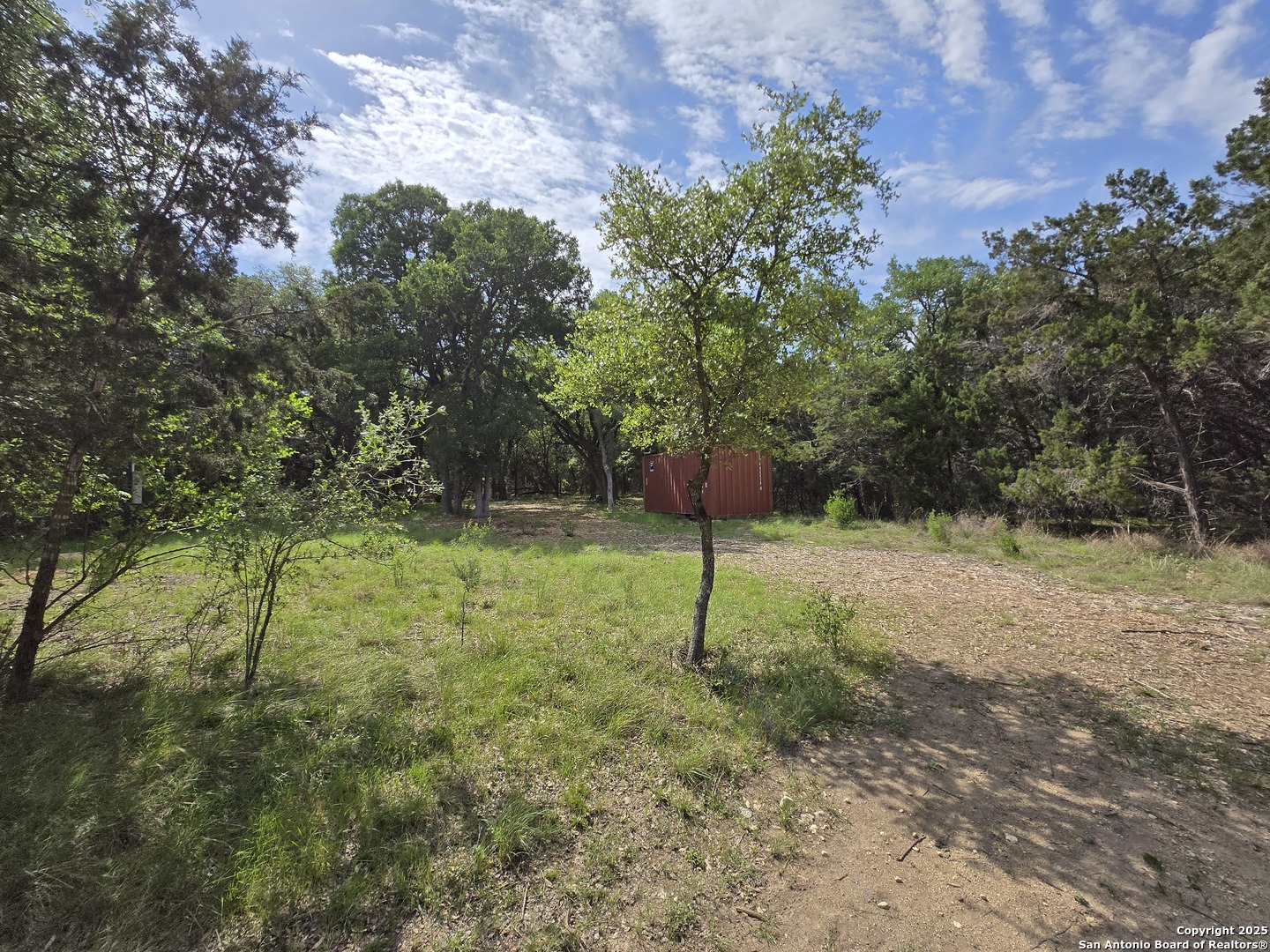 main property photo 6