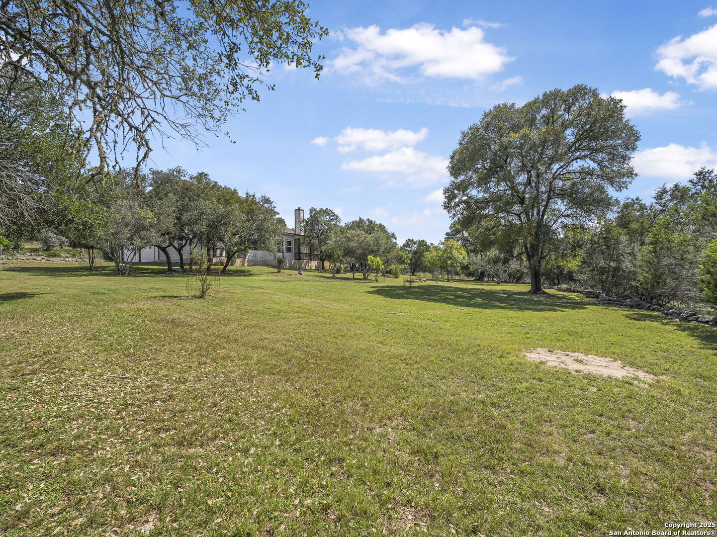 main property photo 40