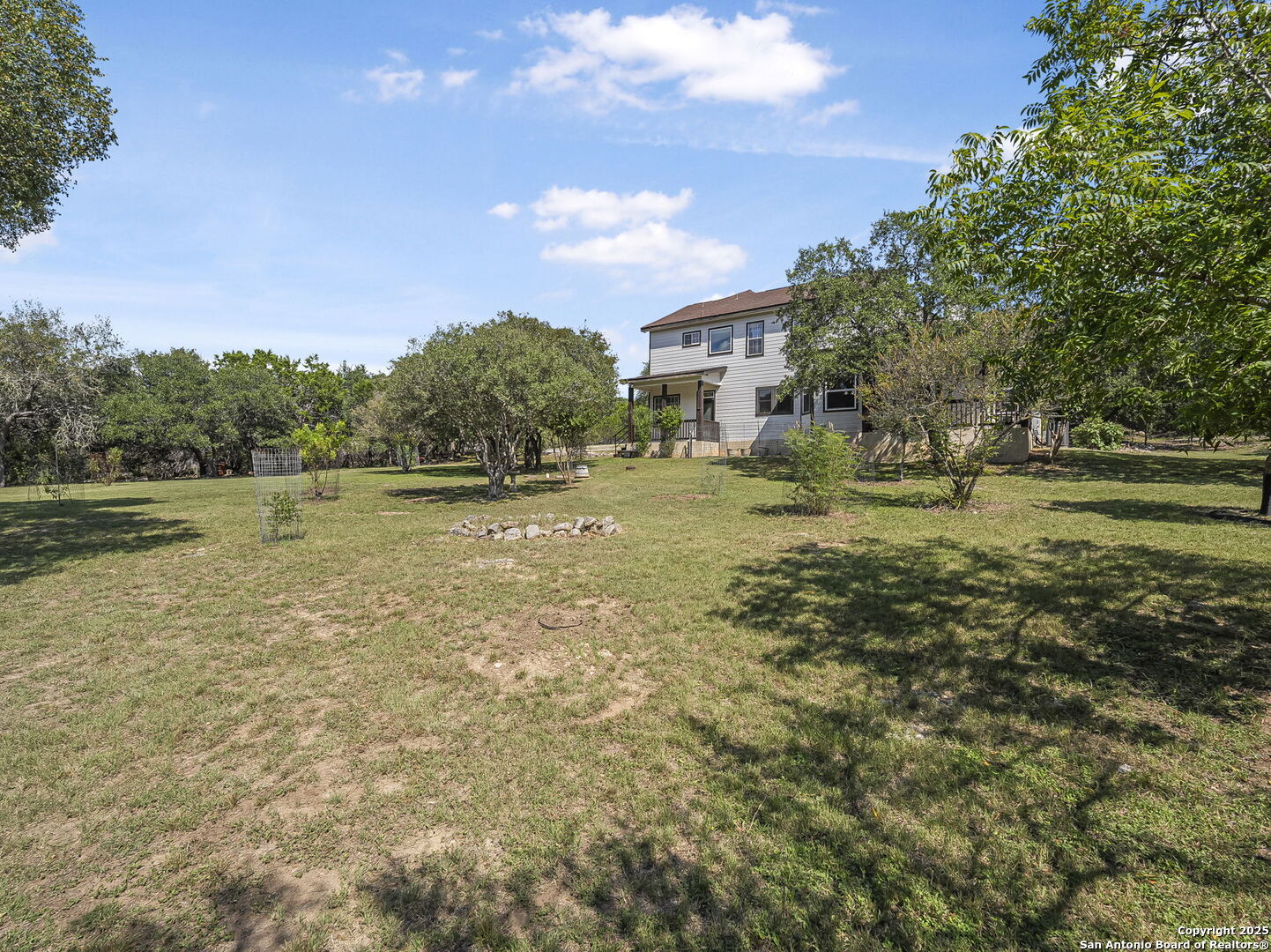 main property photo 41