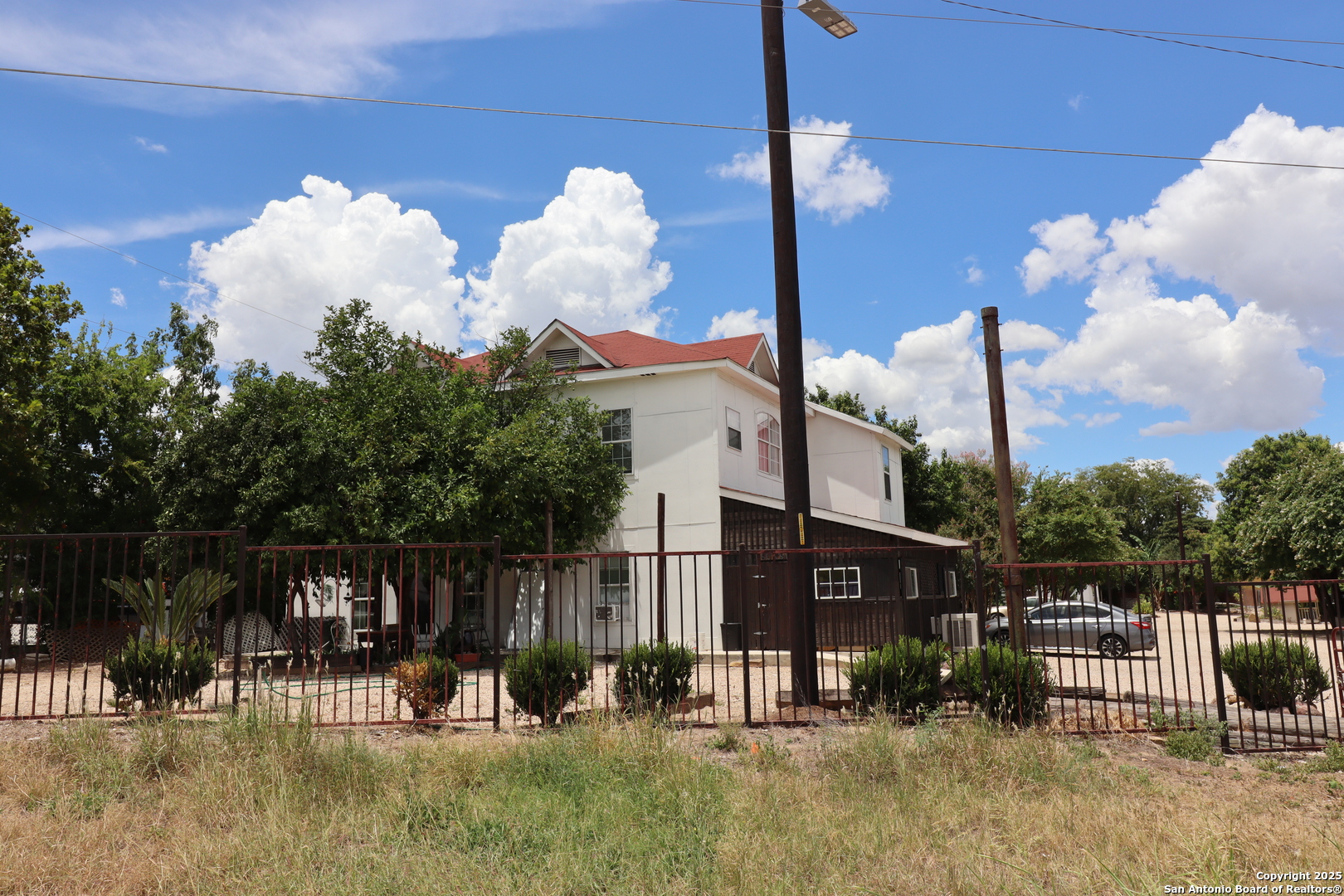 main property photo 1