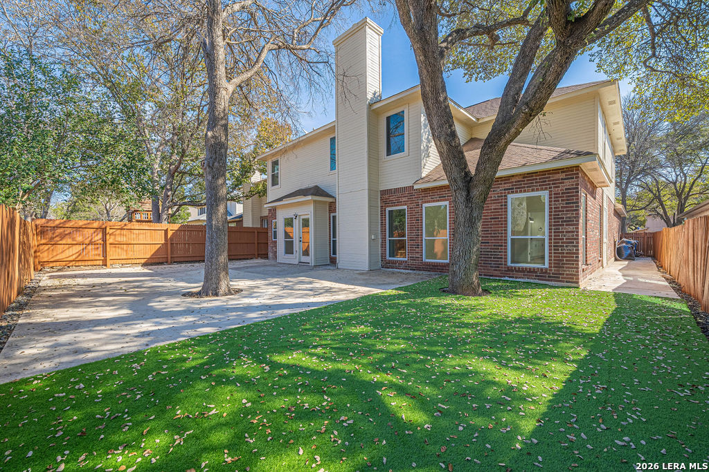 main property photo 11