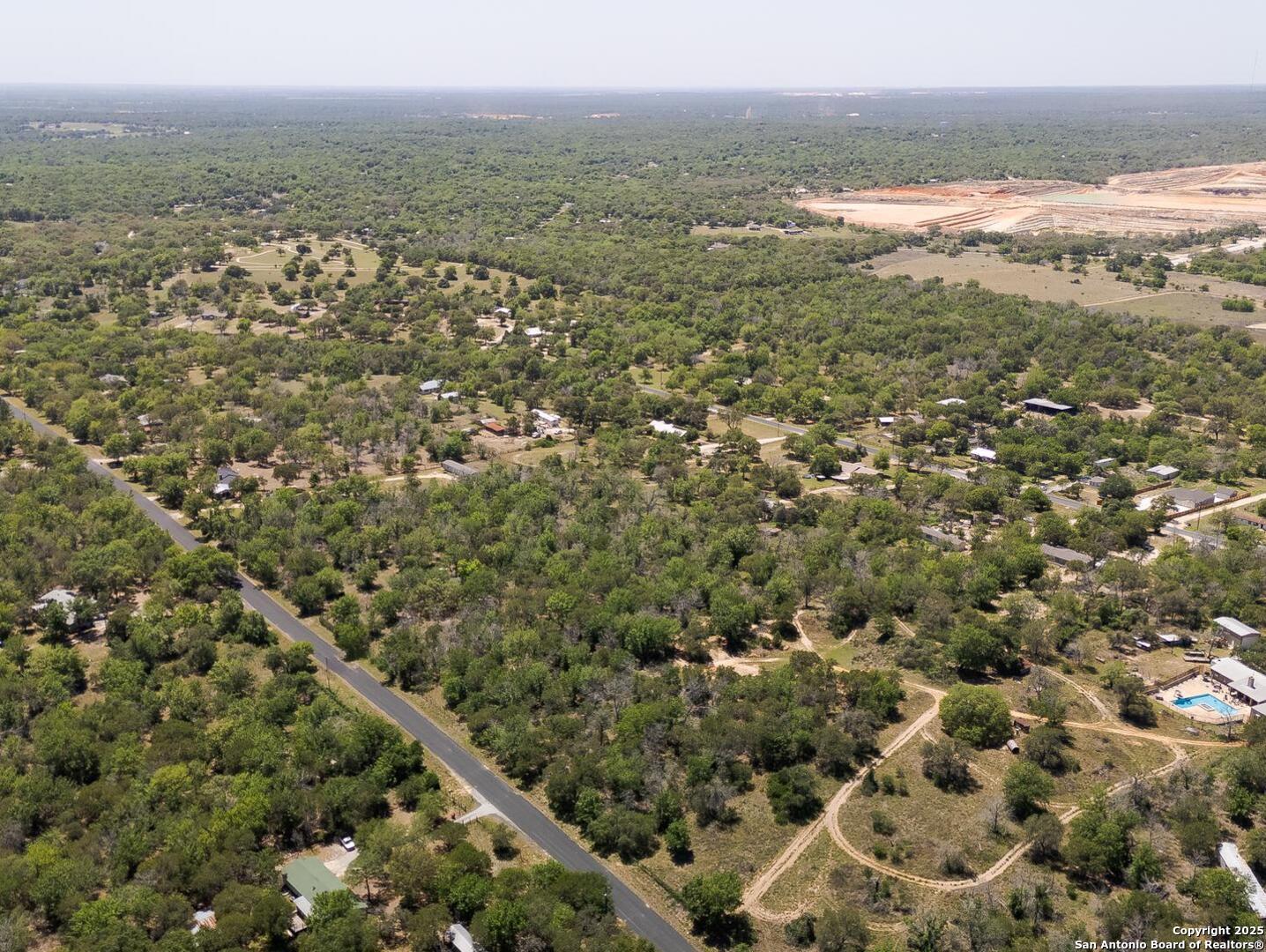 main property photo 13