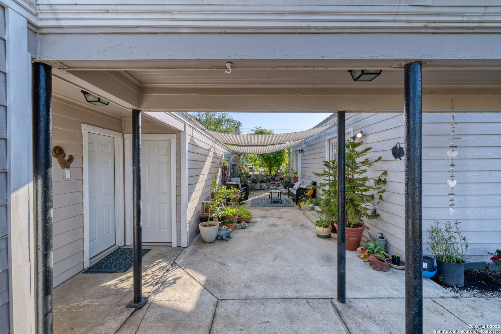 main property photo 41