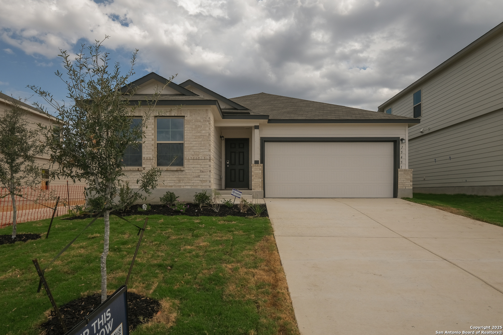 main property photo 0