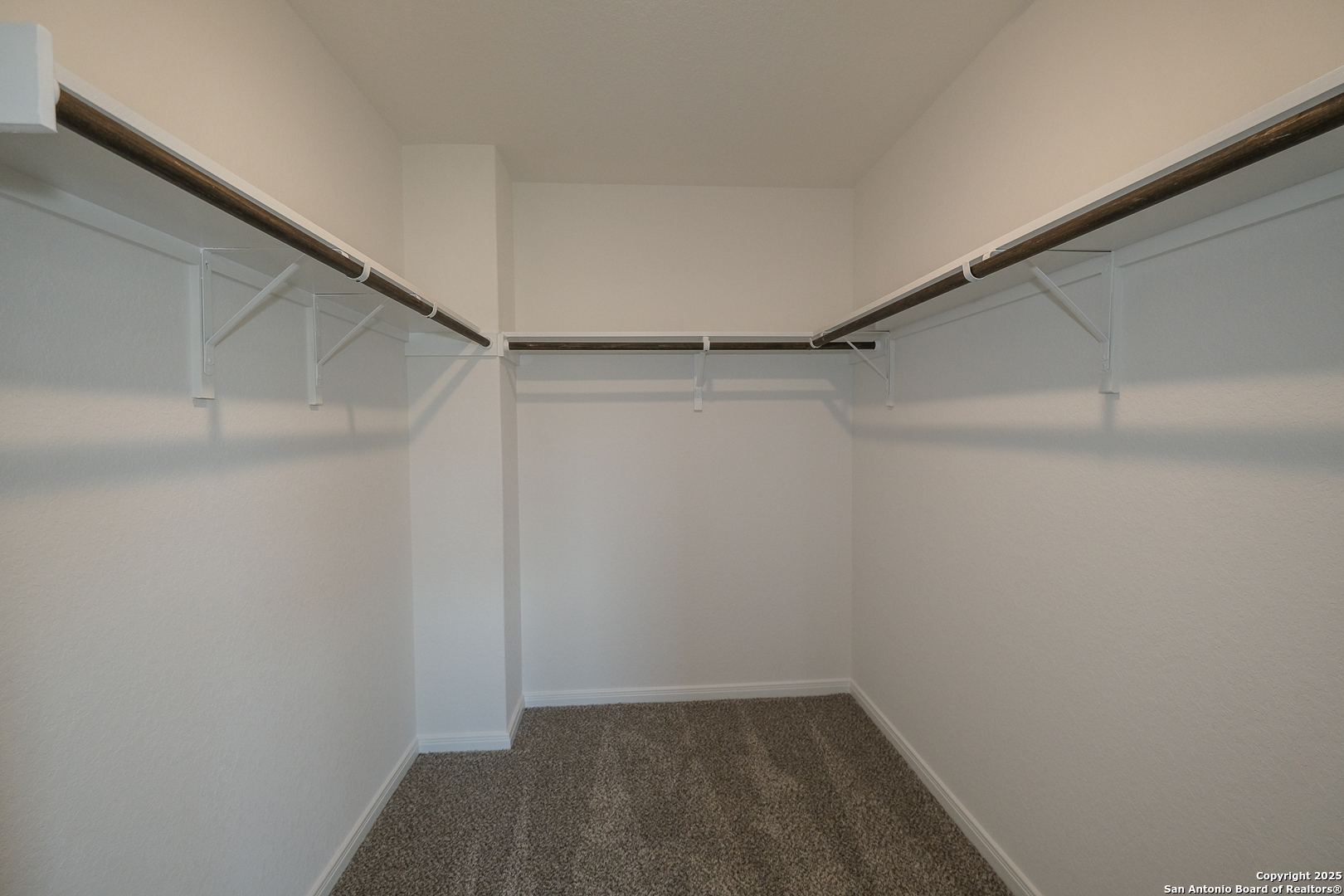 property viewer photo 14