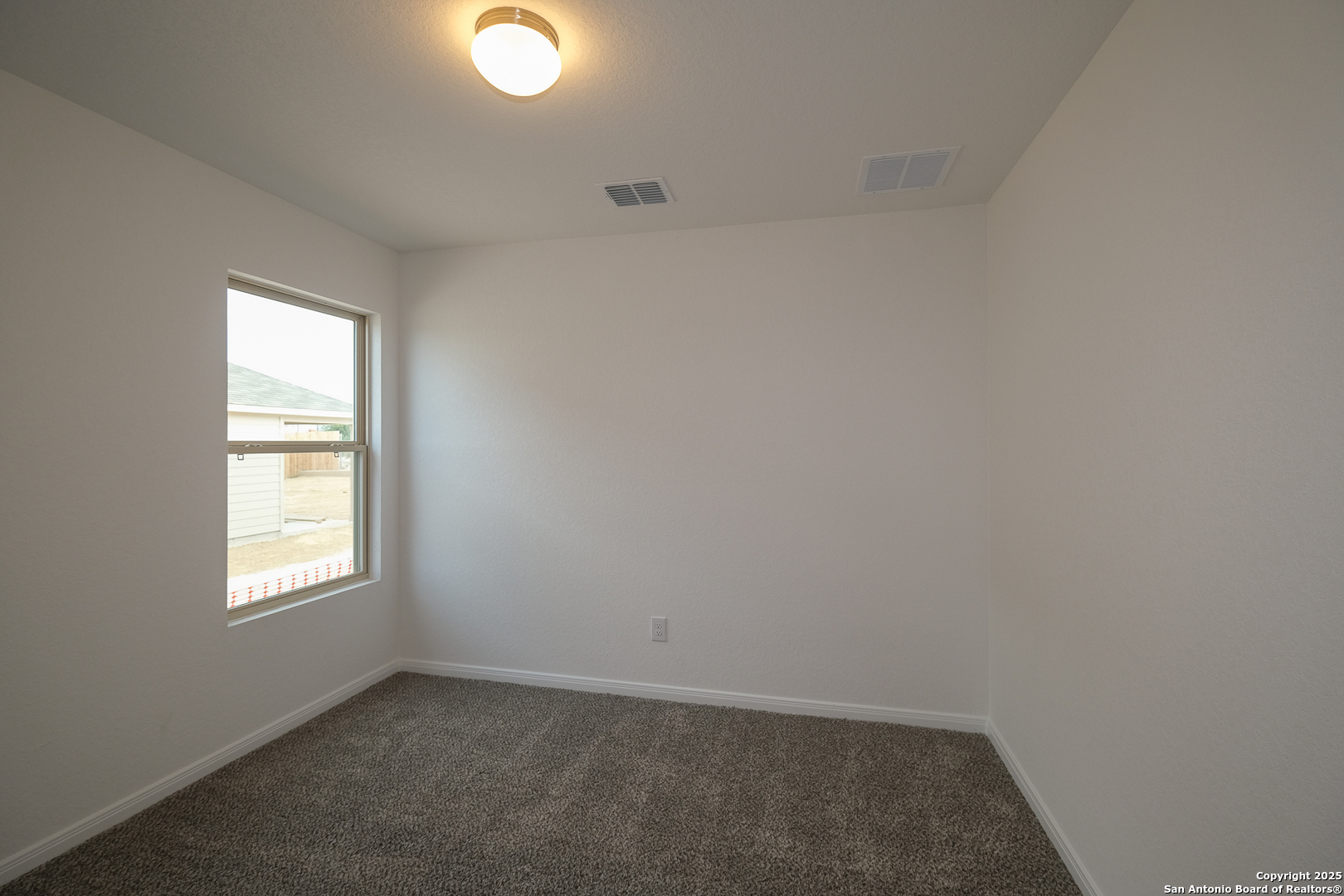 property viewer photo 4
