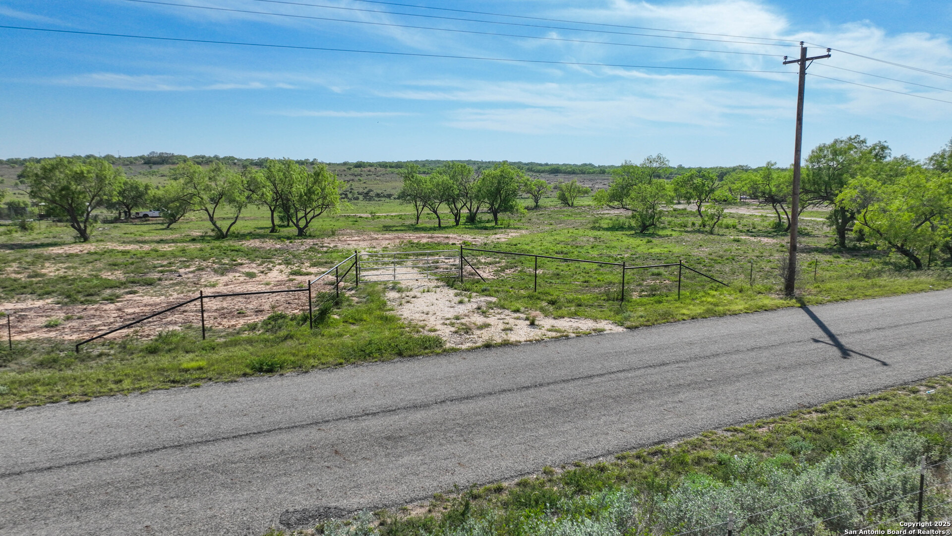 main property photo 12