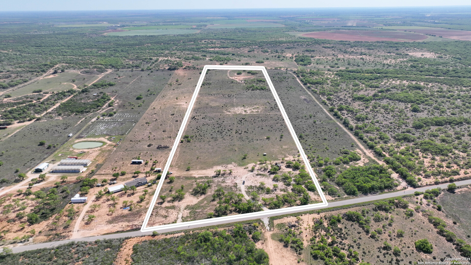 main property photo 3