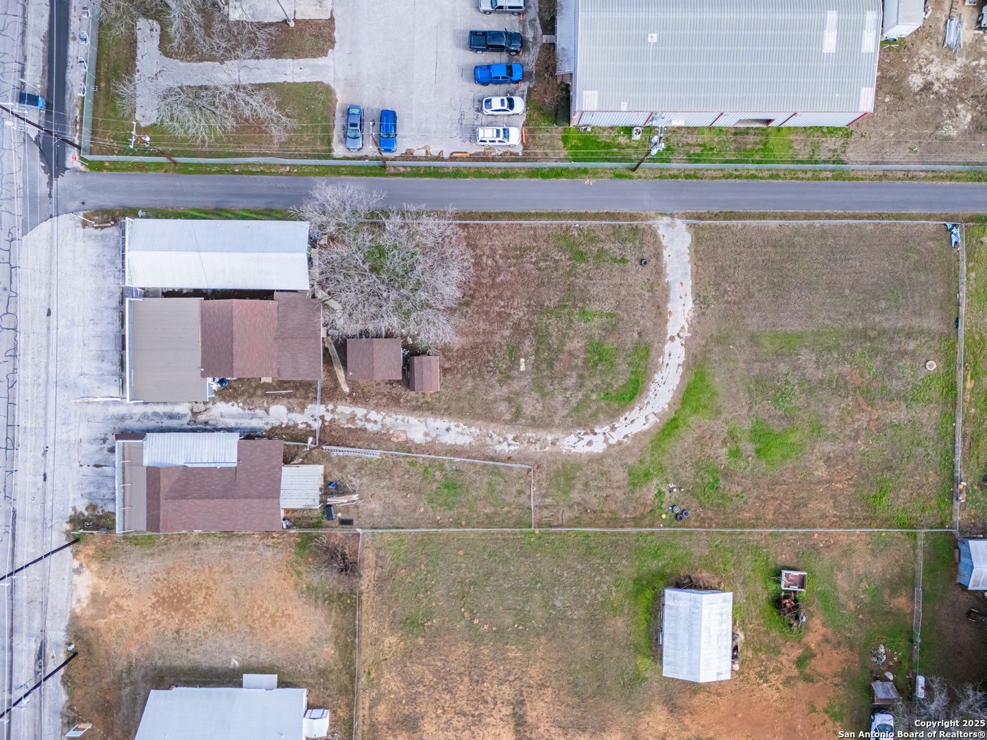 main property photo 3