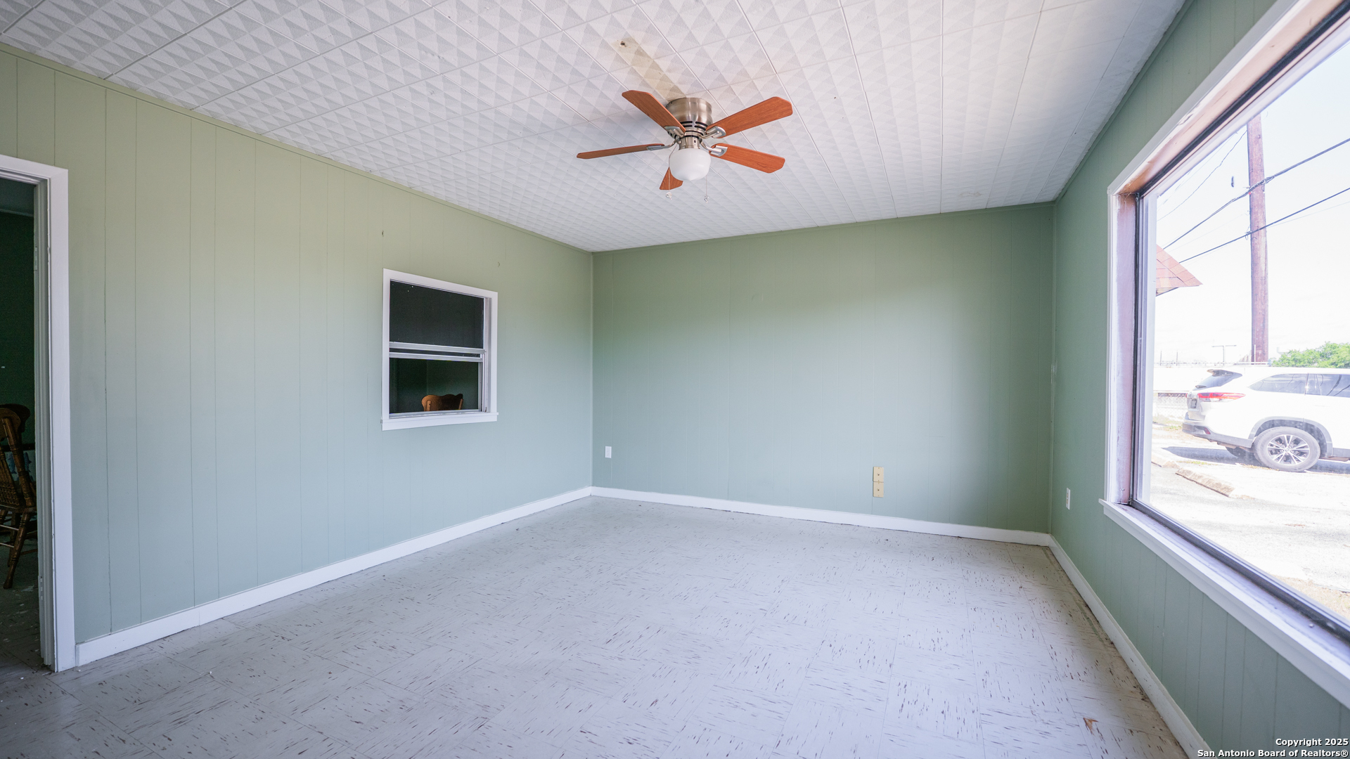 main property photo 43