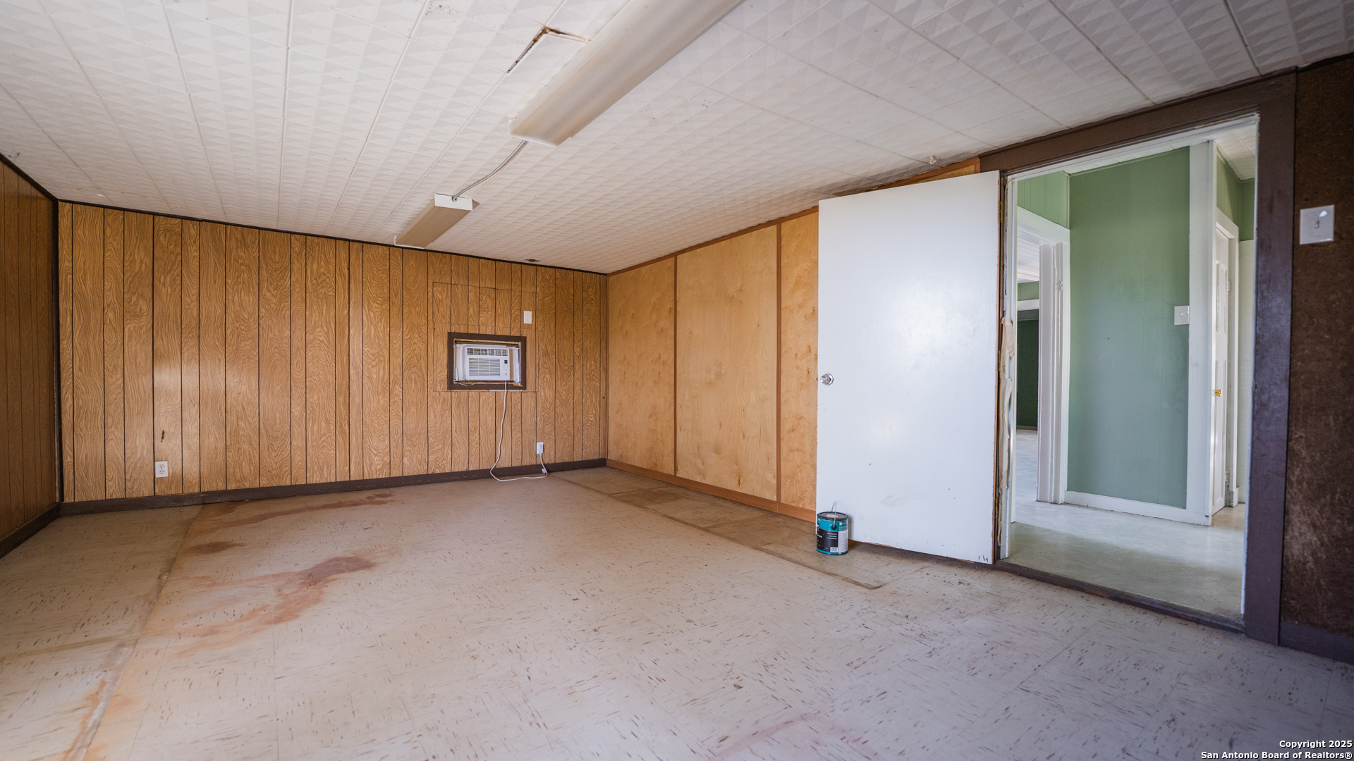 main property photo 51
