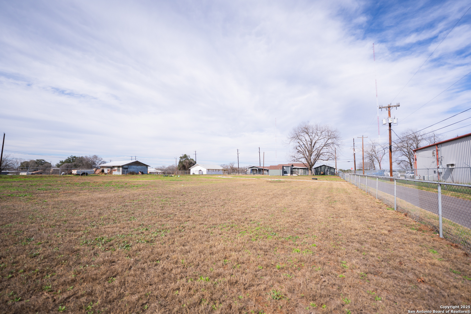 main property photo 7