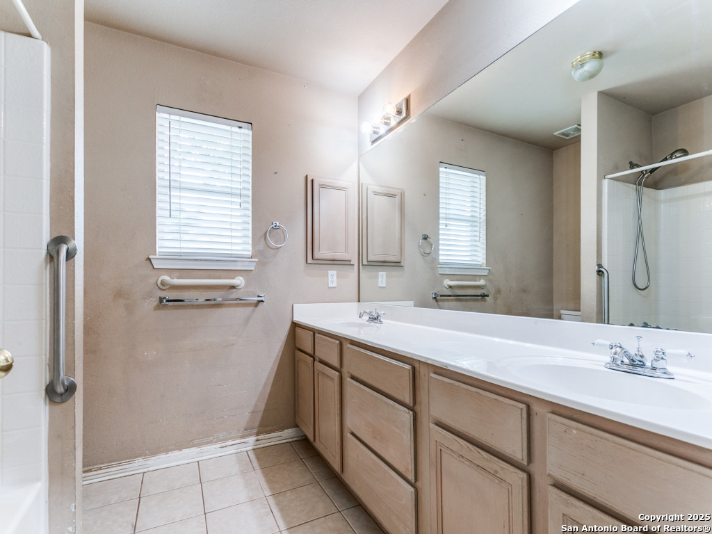 property viewer photo 18