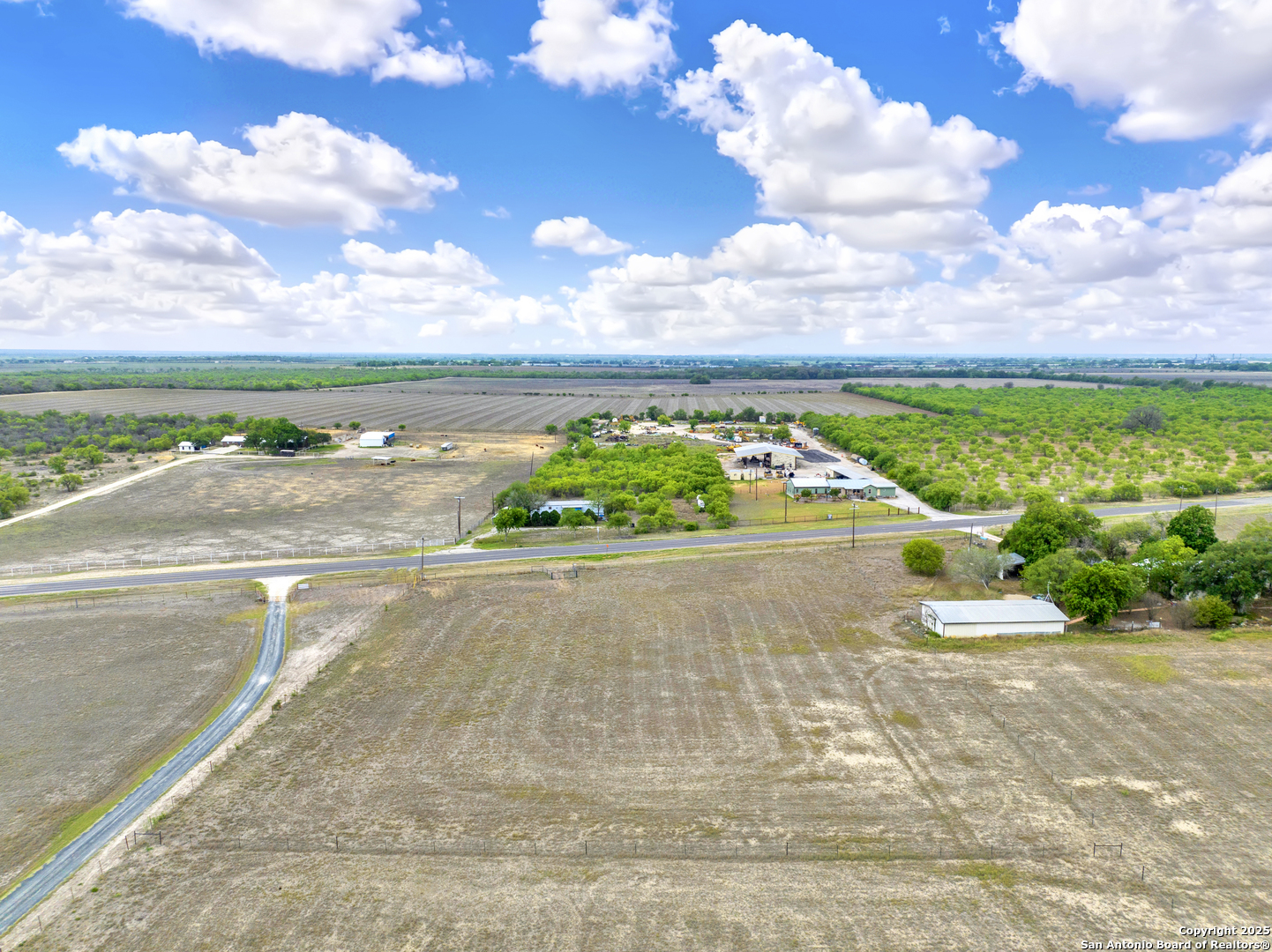 main property photo 3