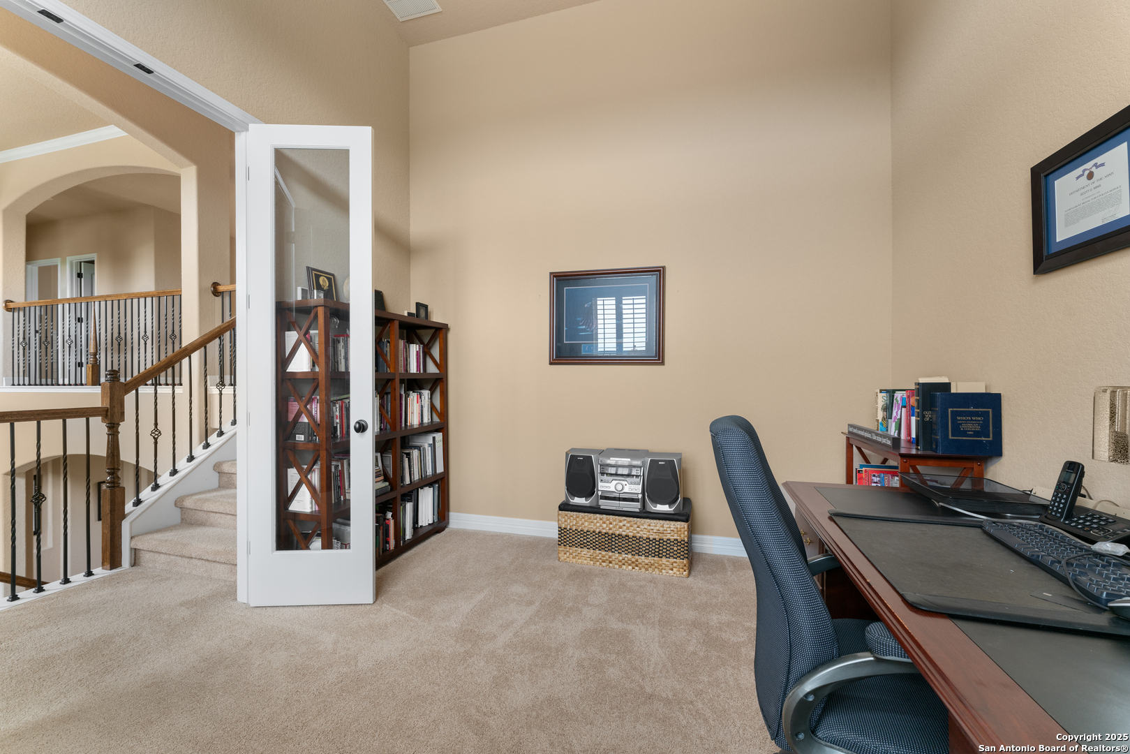 main property photo 28