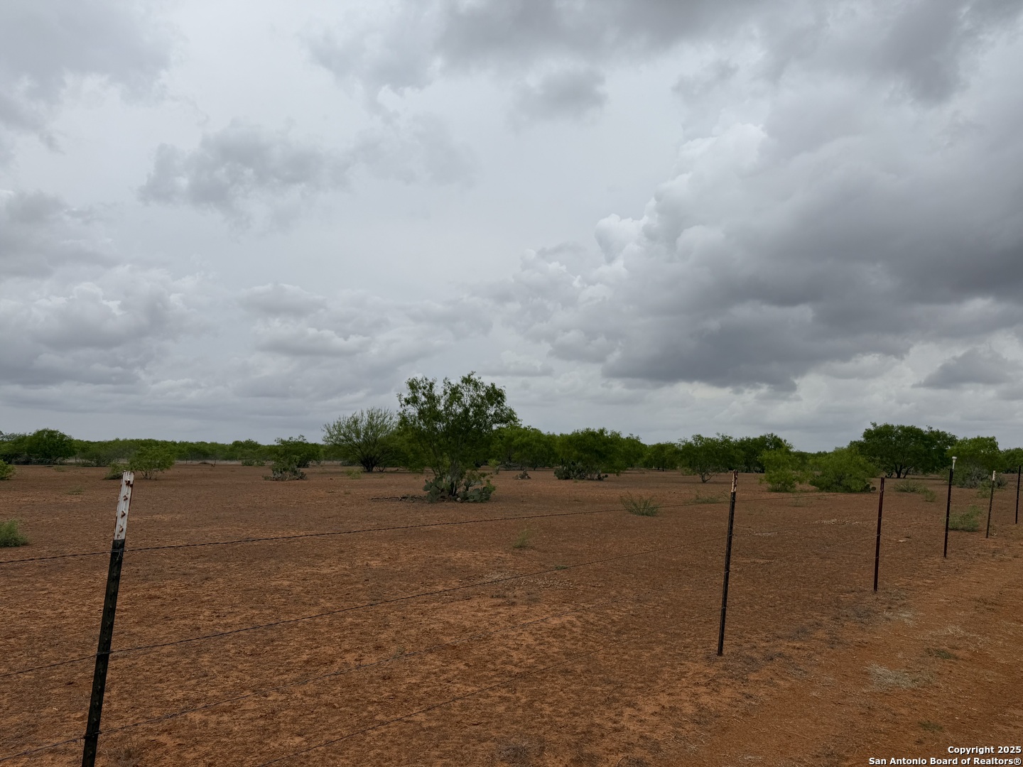 main property photo 11