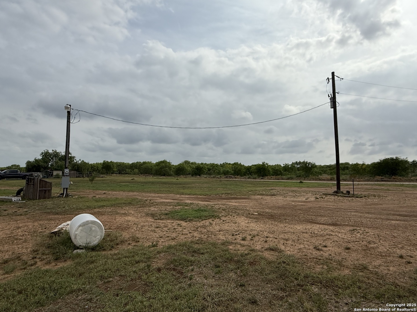 main property photo 23
