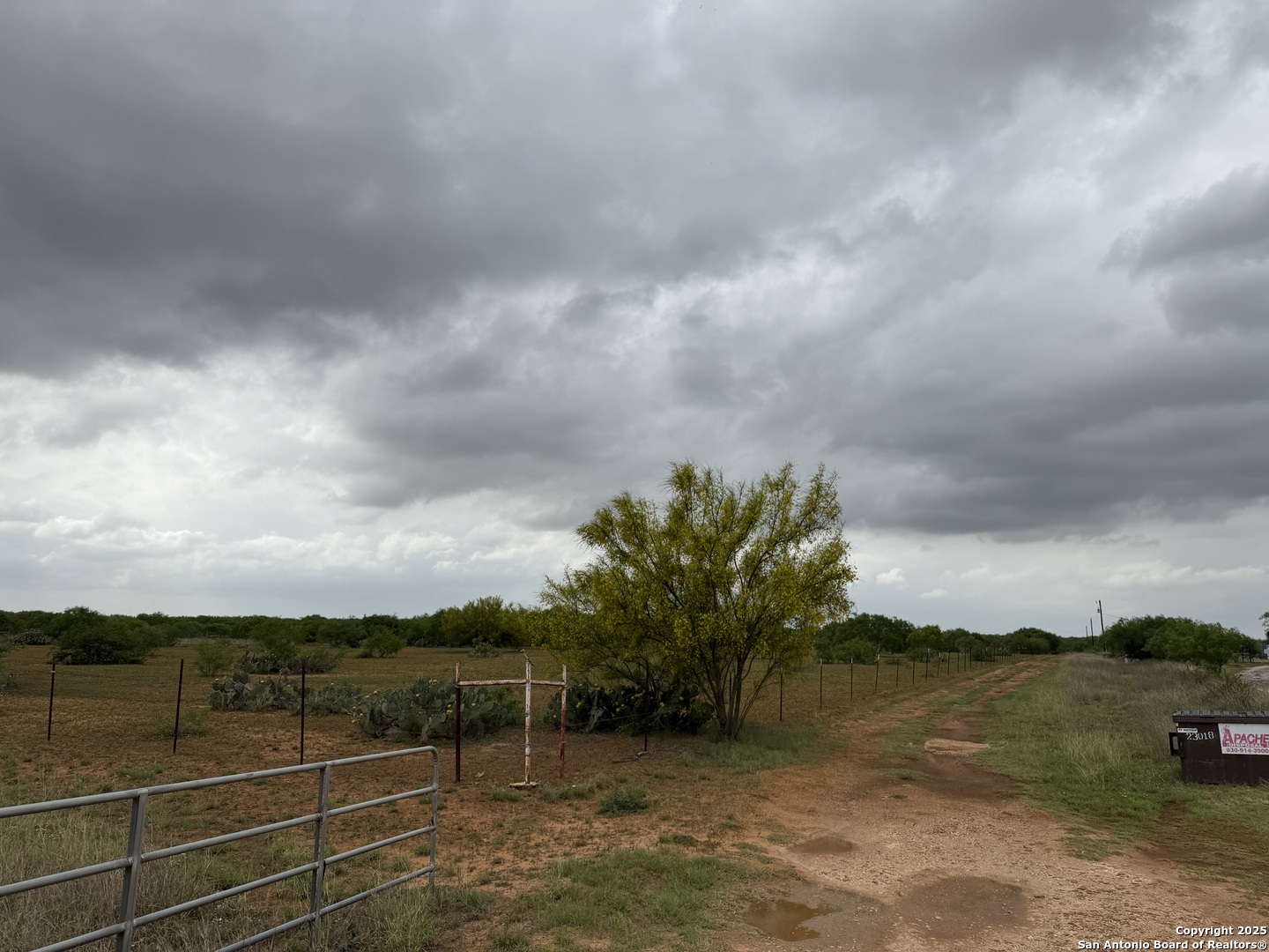 main property photo 5