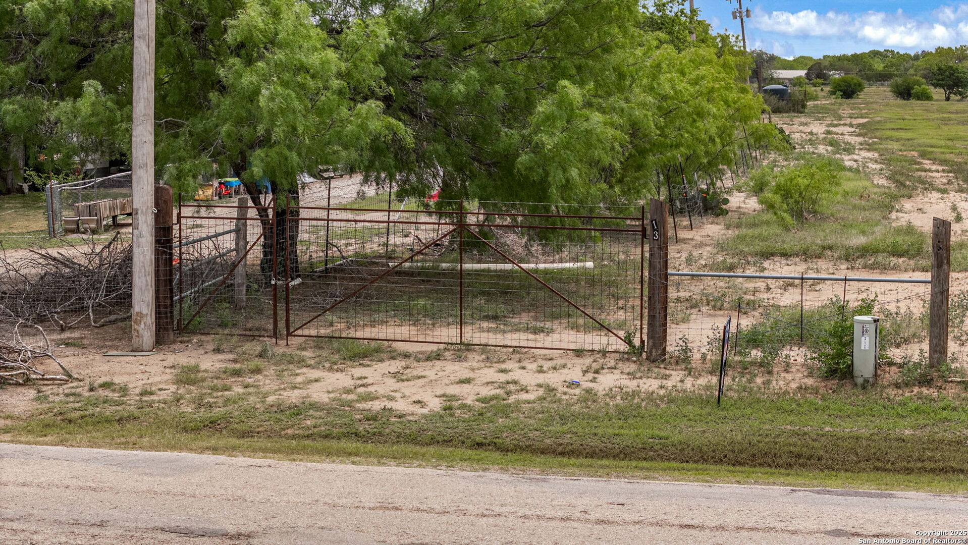 main property photo 12