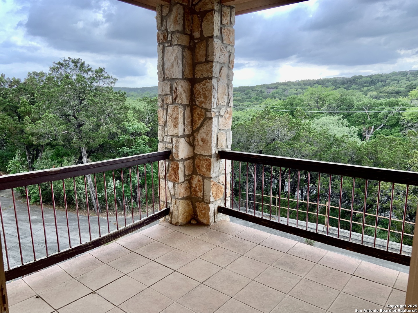 main property photo 29