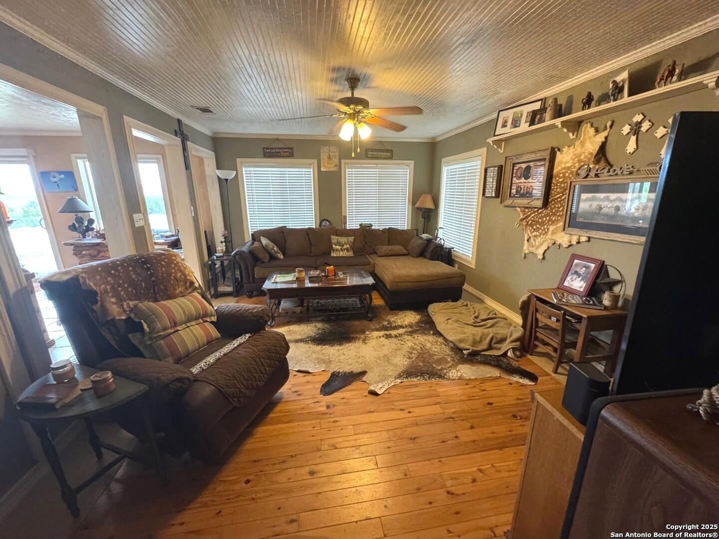 main property photo 30