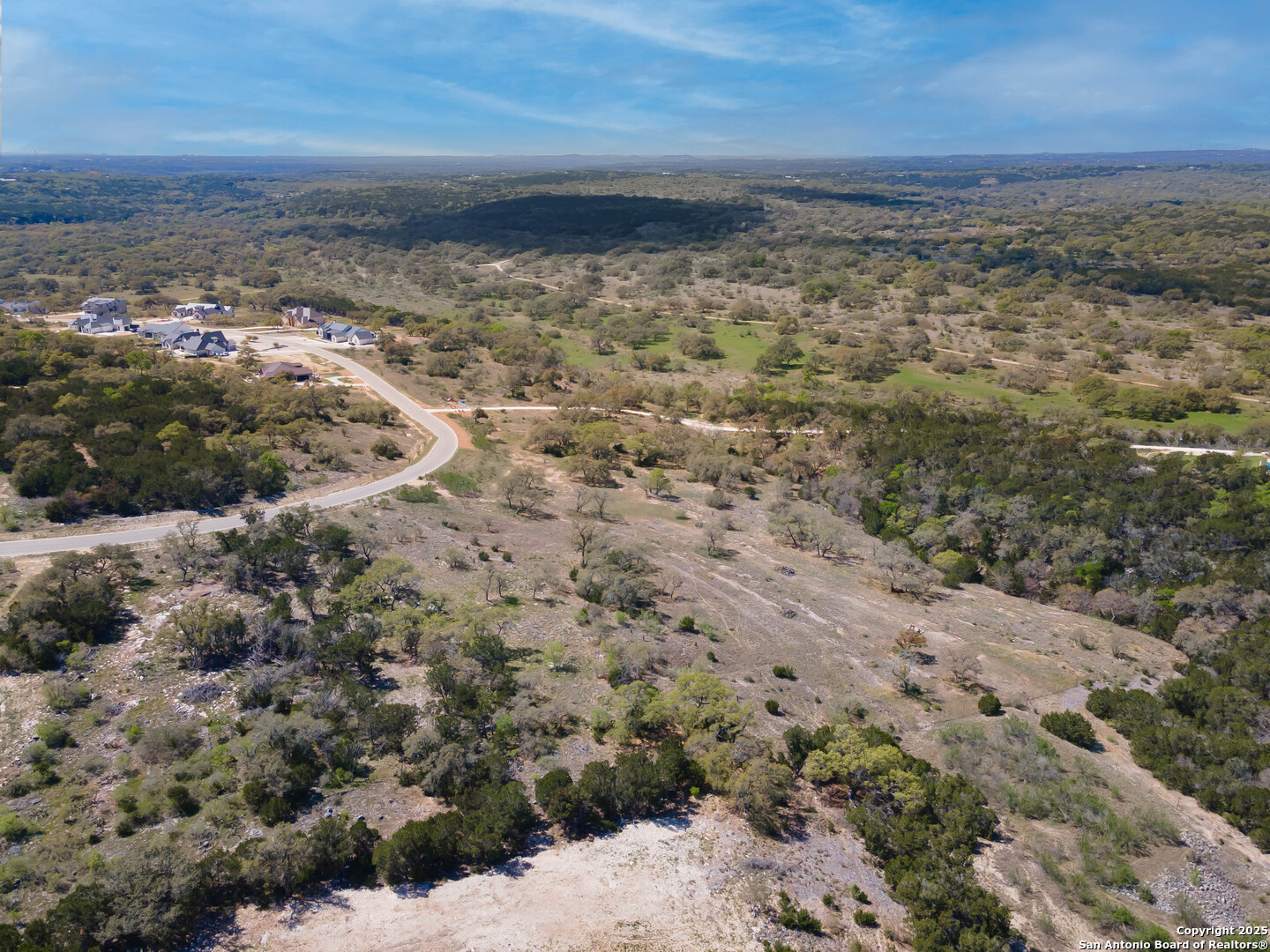 main property photo 10