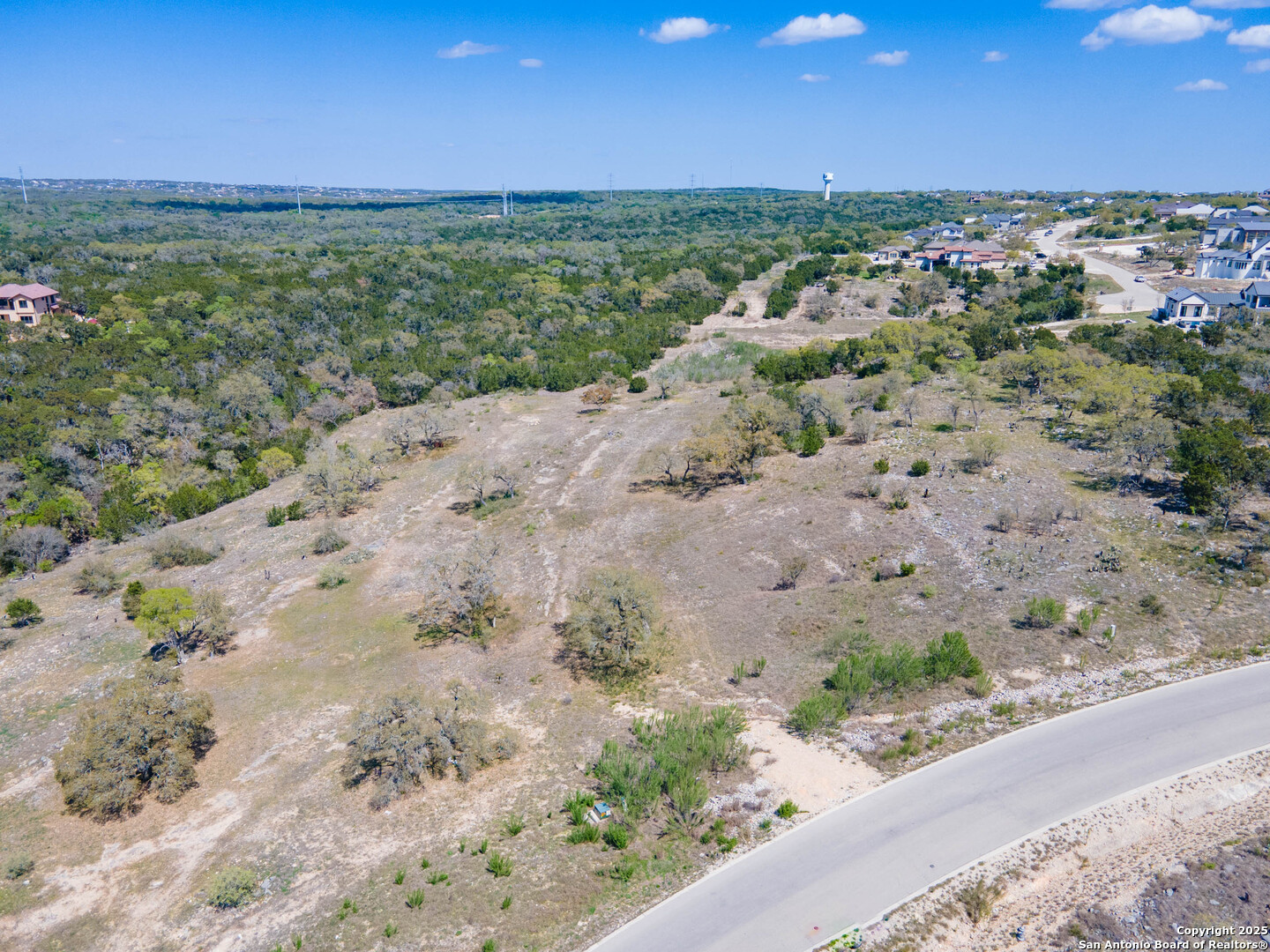 main property photo 16
