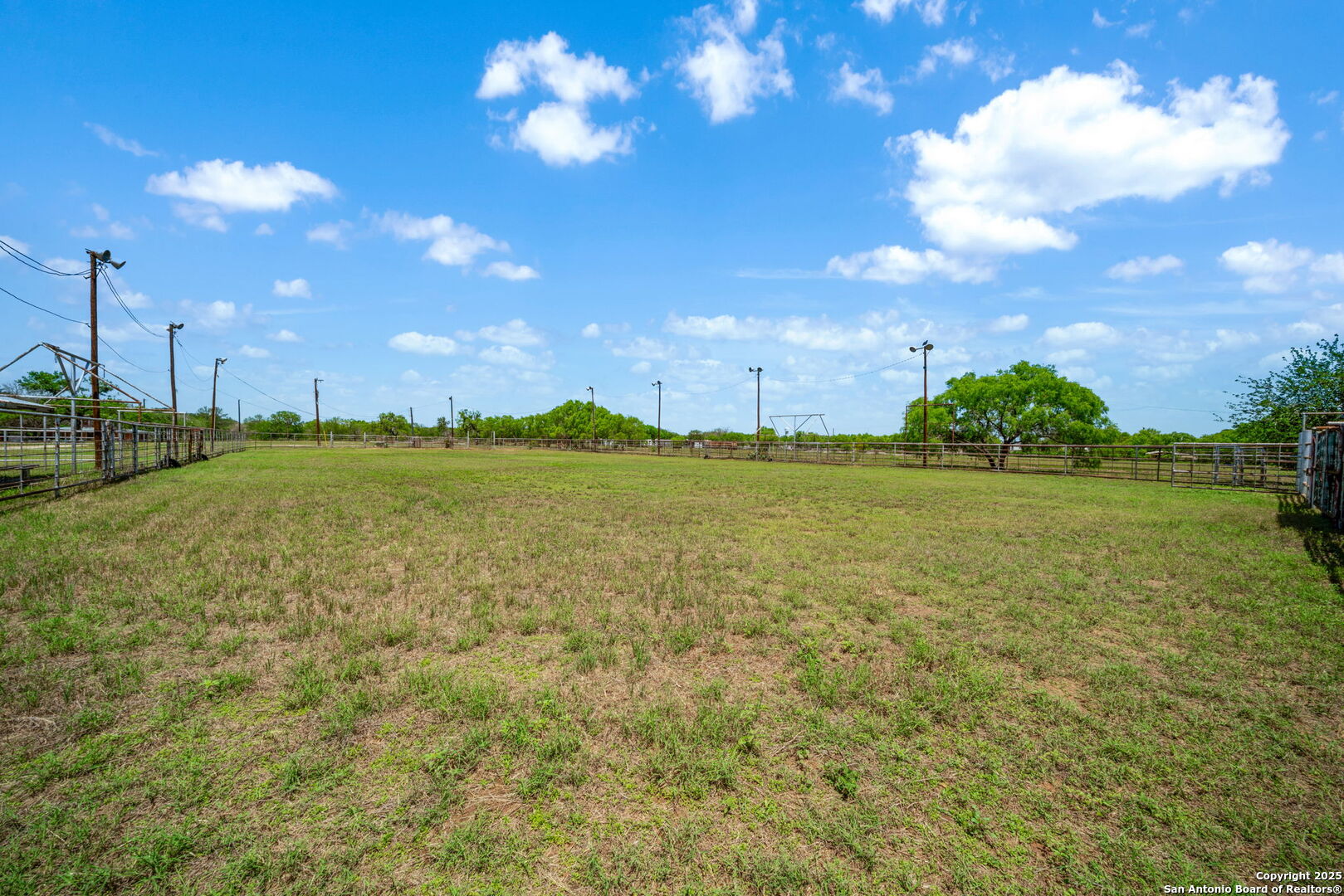 main property photo 15