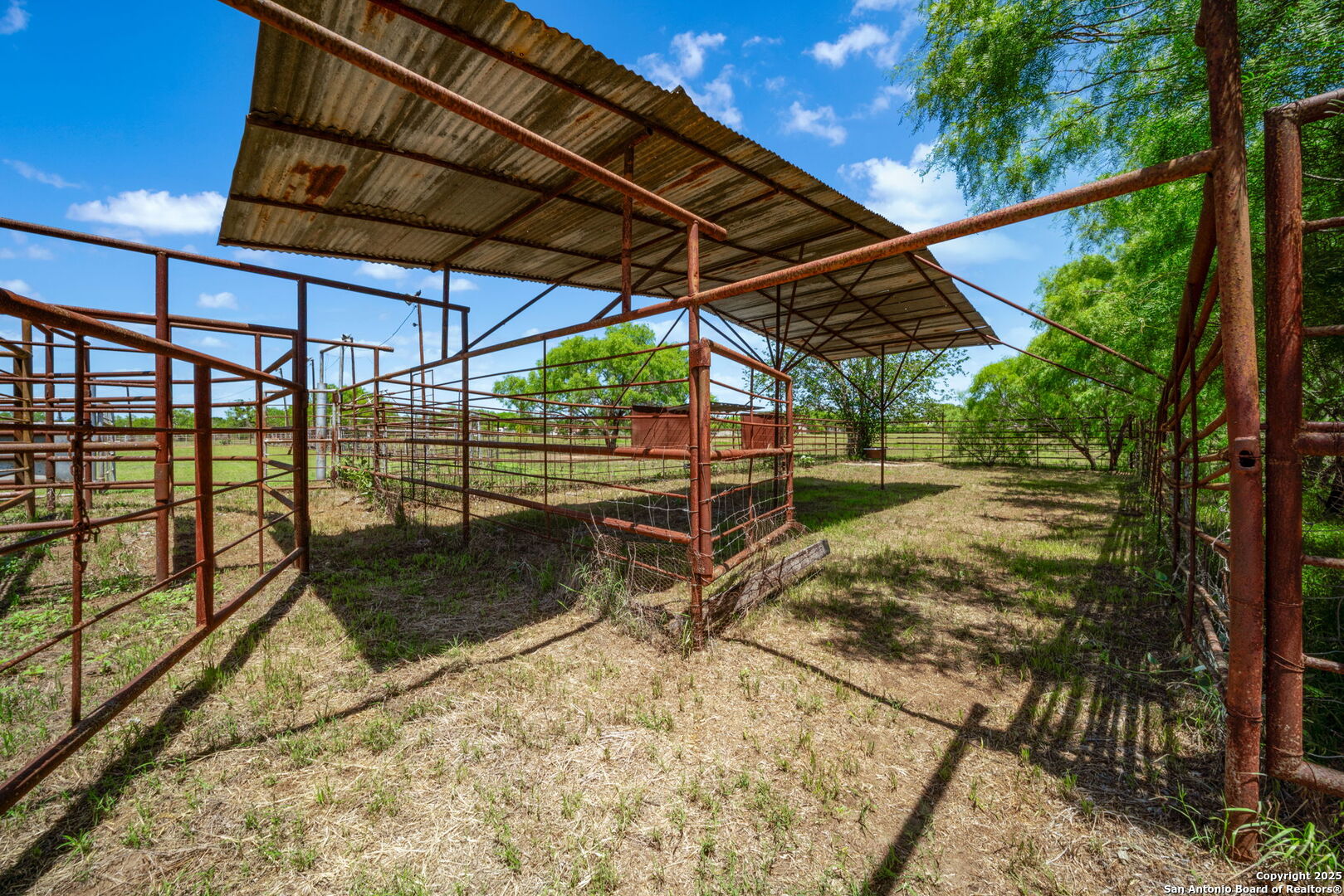 main property photo 17