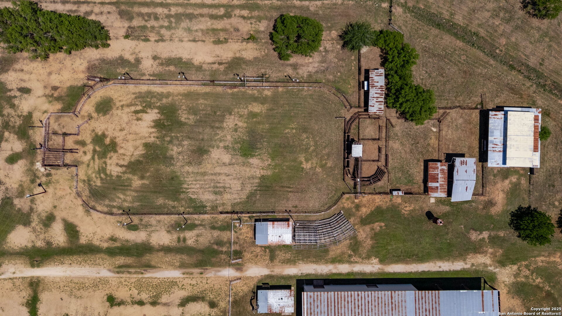 main property photo 8