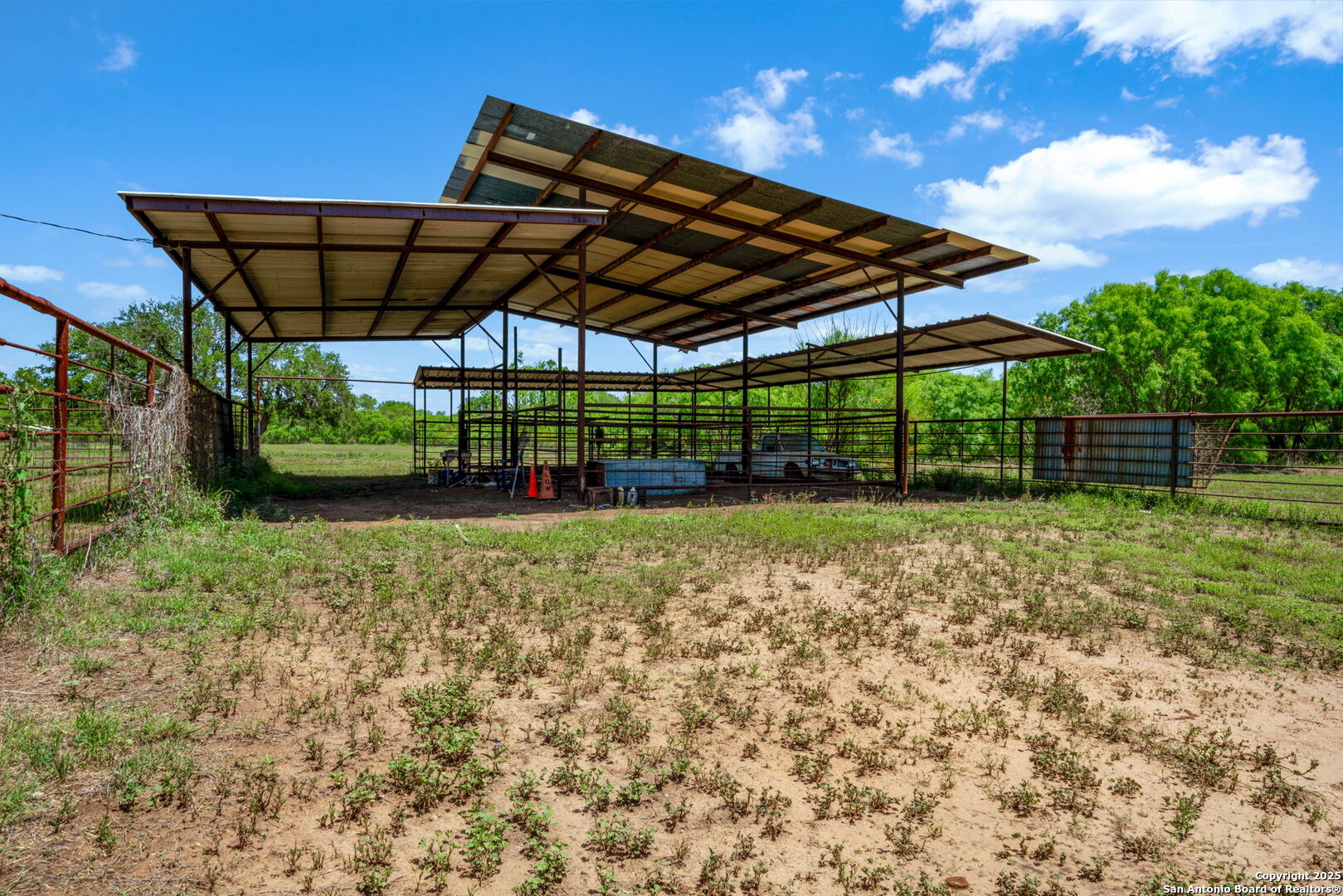 main property photo 20