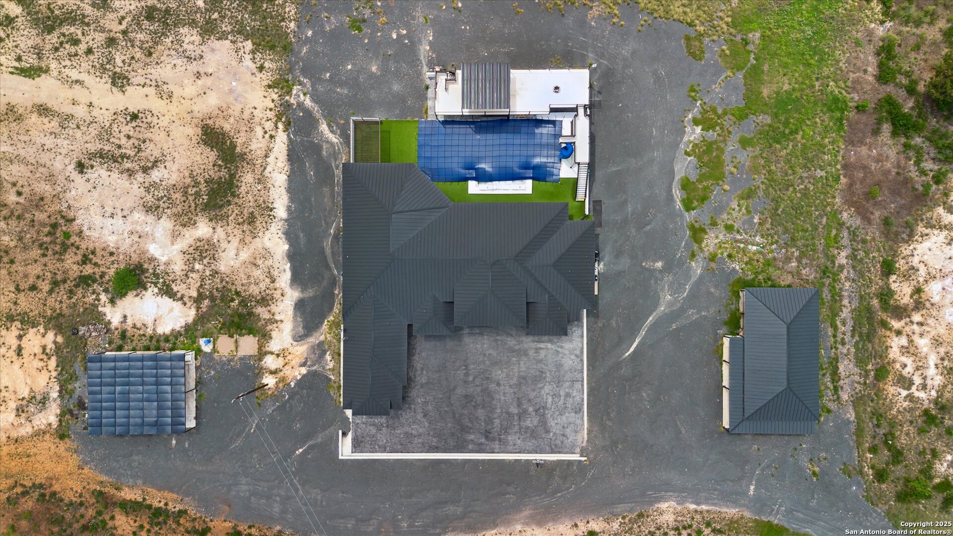 main property photo 41
