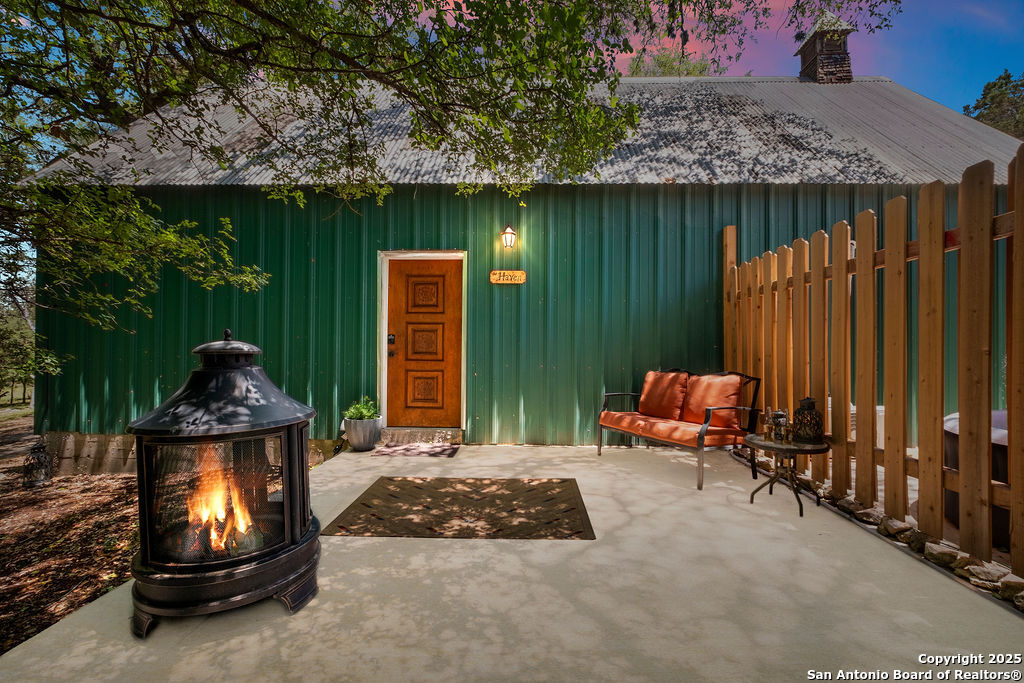 main property photo 13