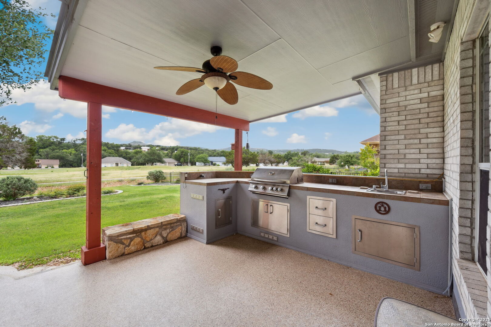main property photo 22