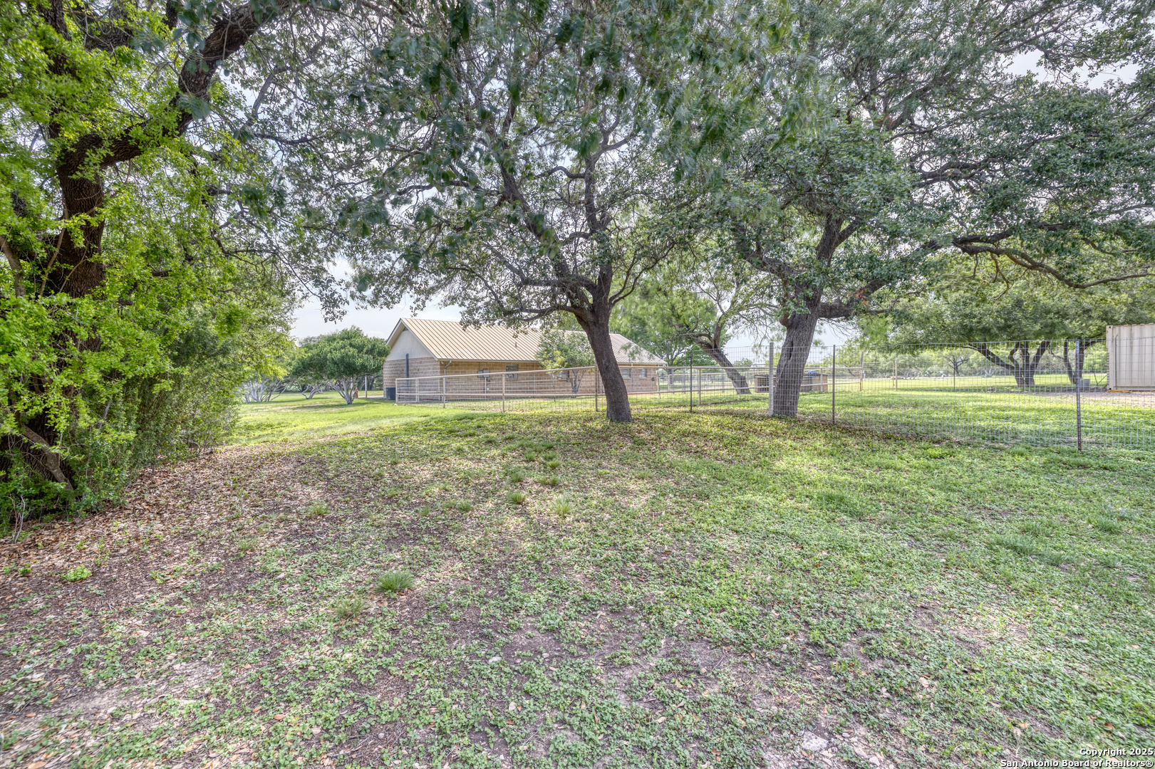 main property photo 27