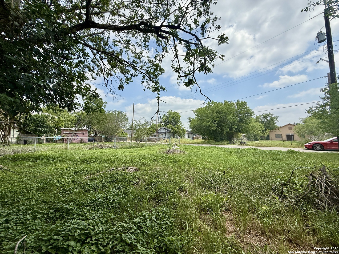 main property photo 3