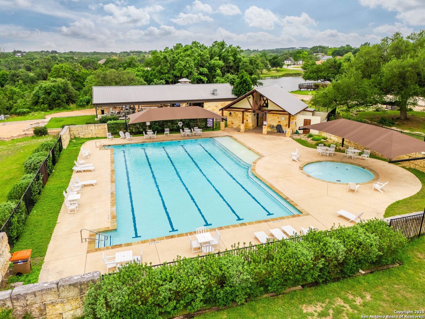 main property photo 19