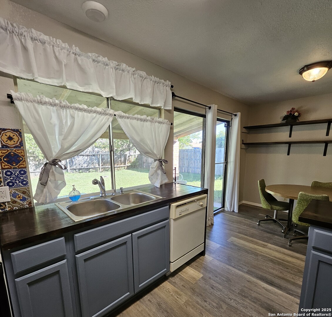 property viewer photo 10