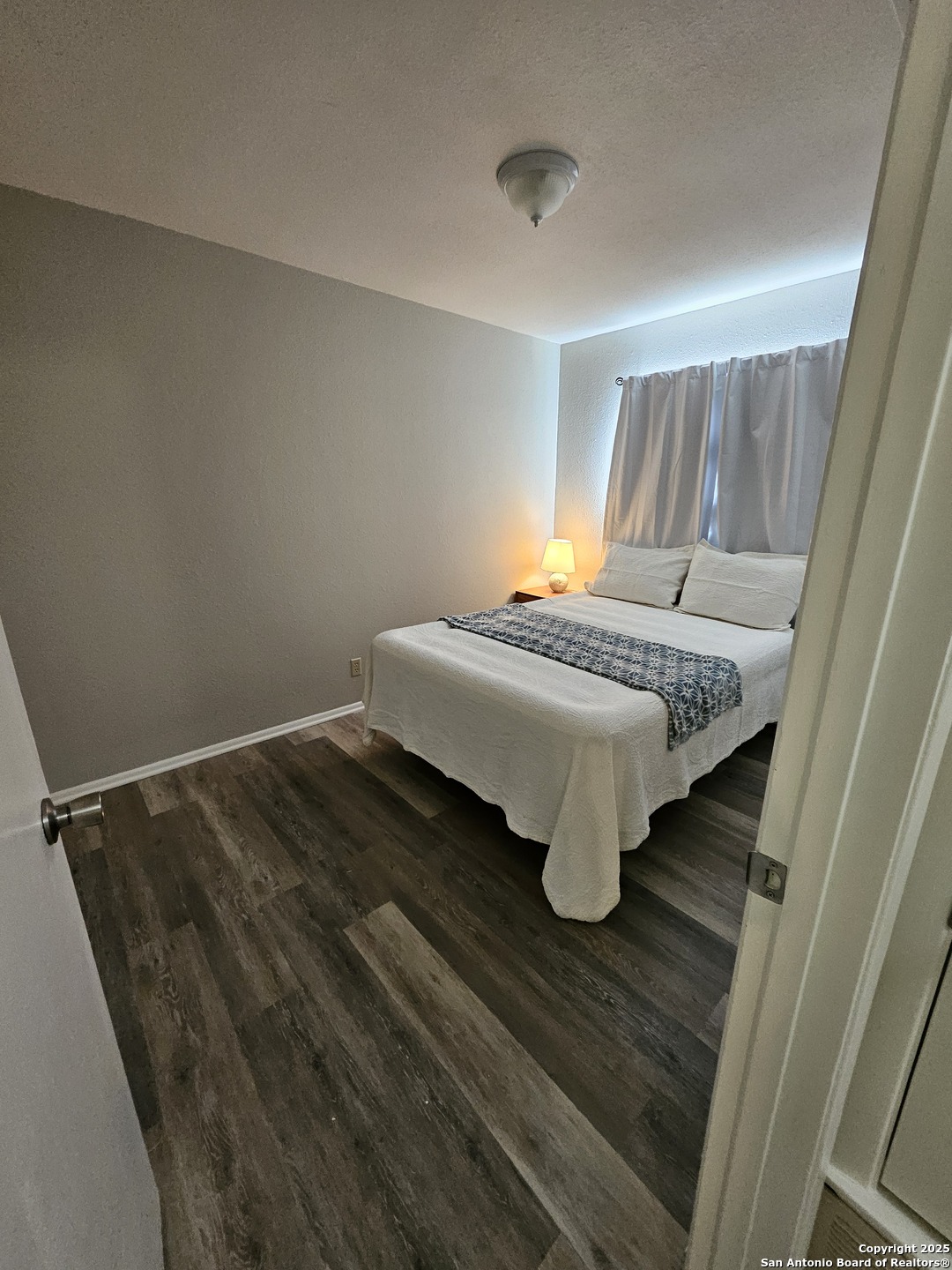 property viewer photo 13