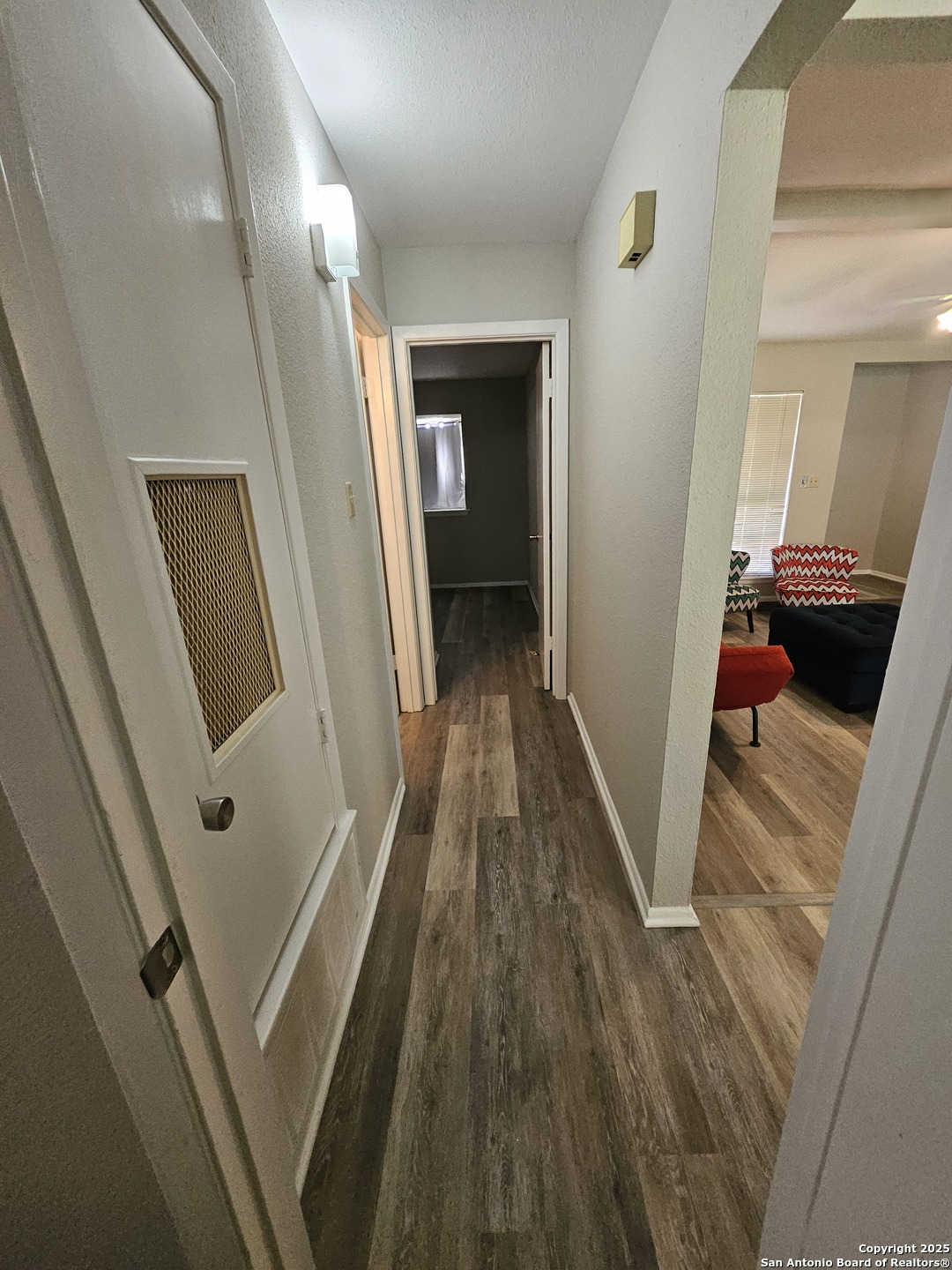 property viewer photo 16