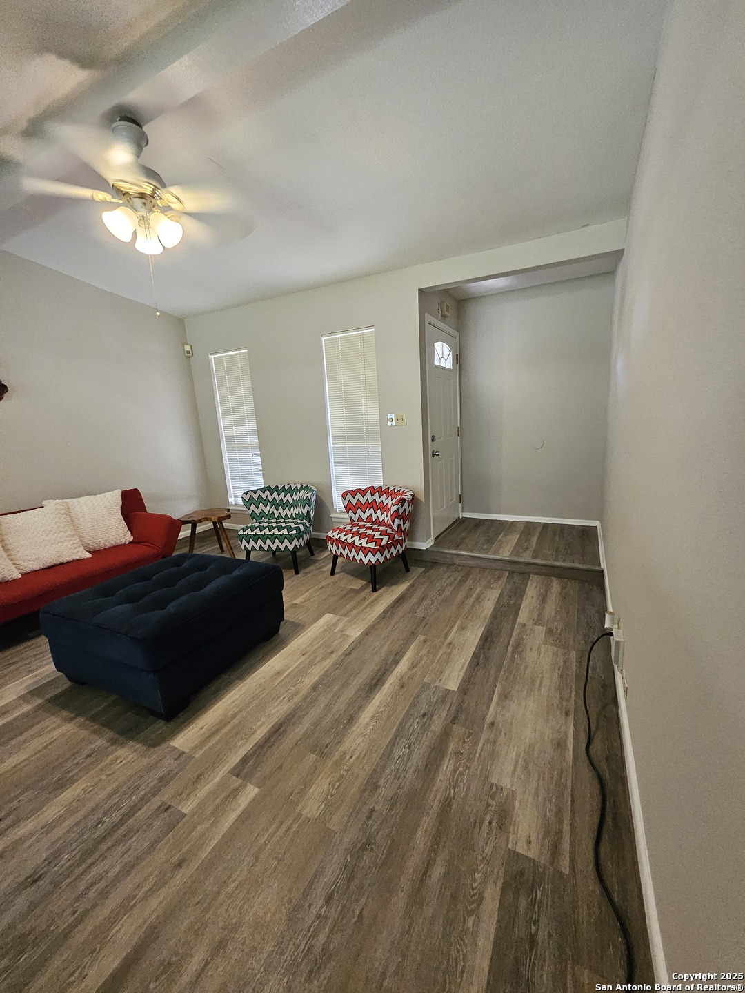 property viewer photo 21