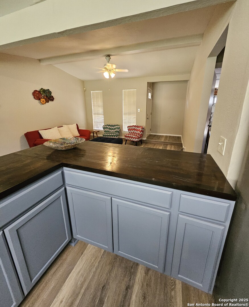 property viewer photo 7