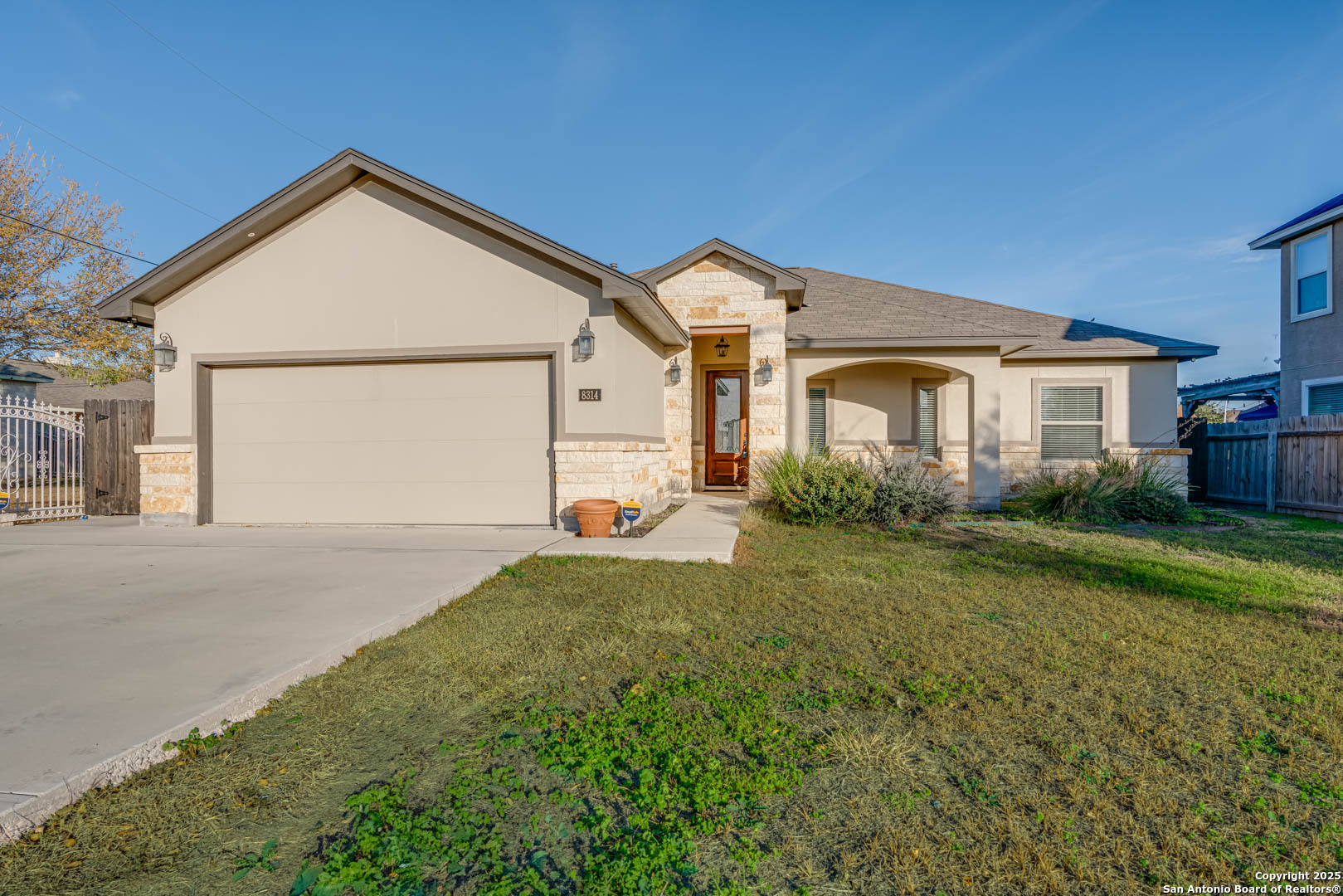 main property photo 1