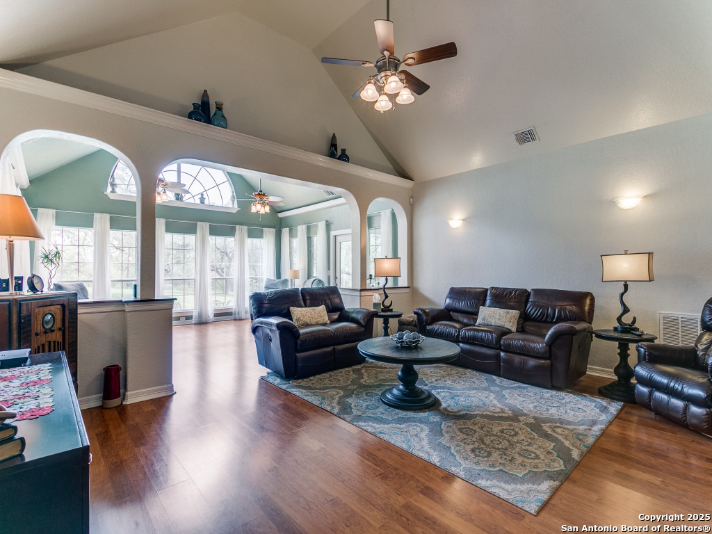 main property photo 17